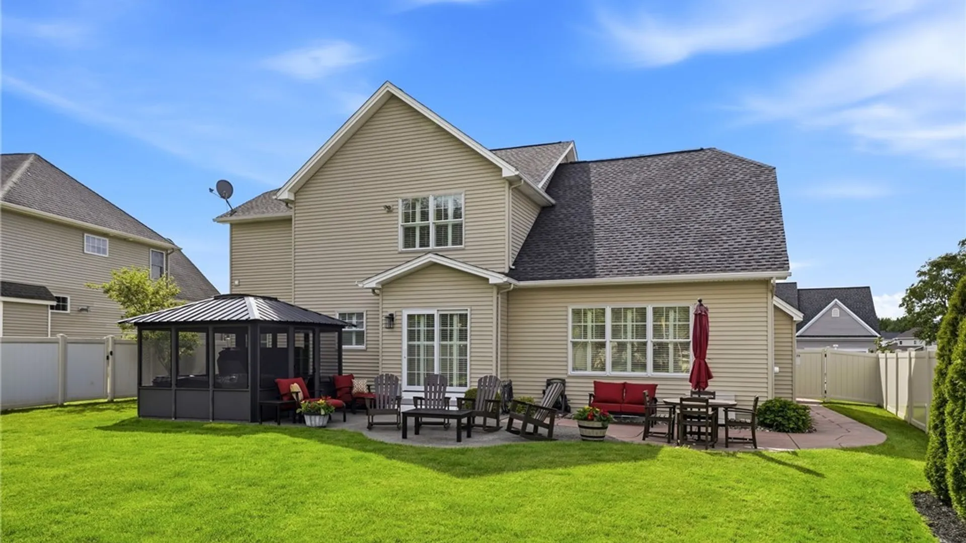 Property at 5 Parliament Lane, Lancaster, NY 14086 44