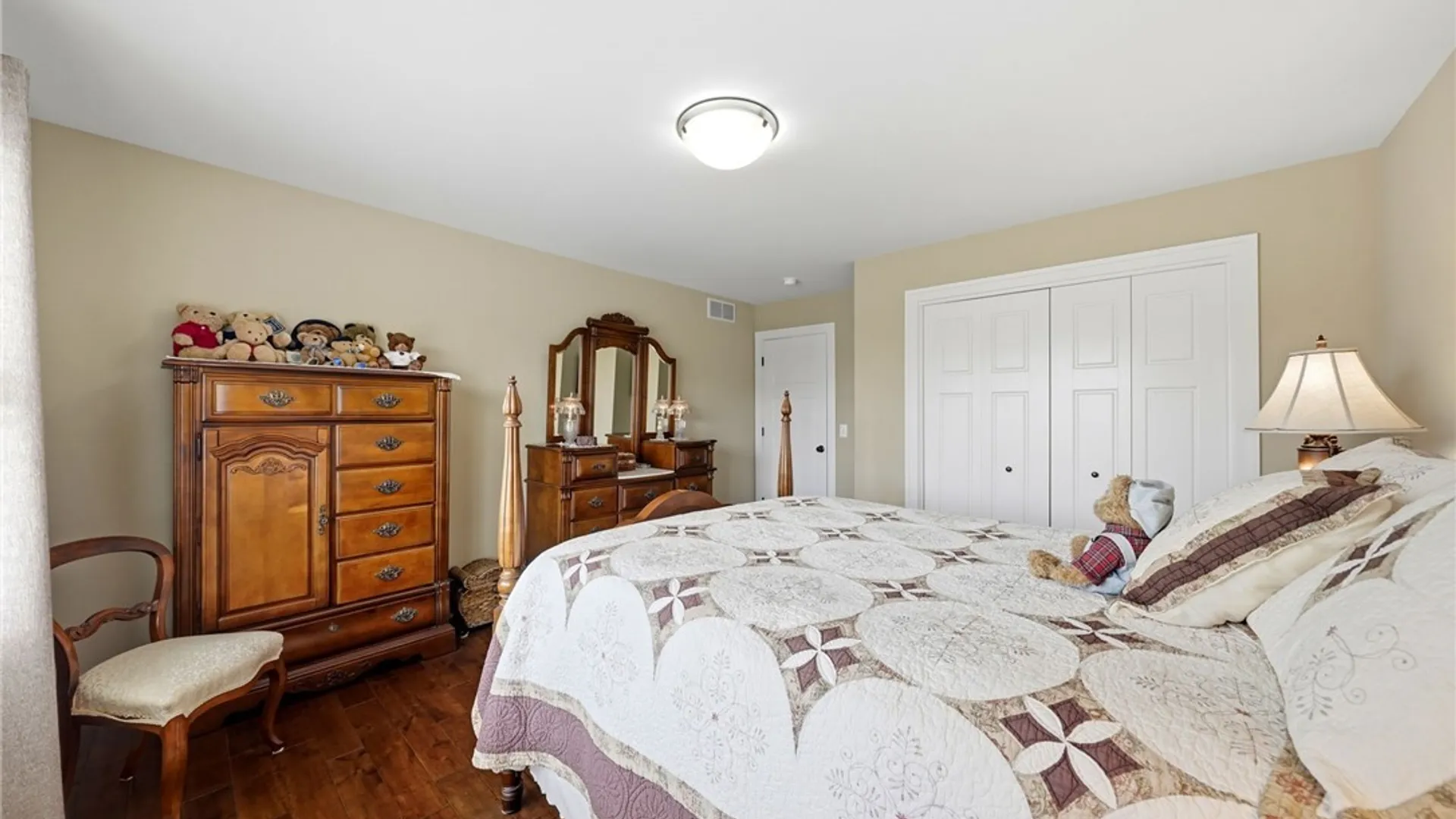 Property at 5 Parliament Lane, Lancaster, NY 14086 29