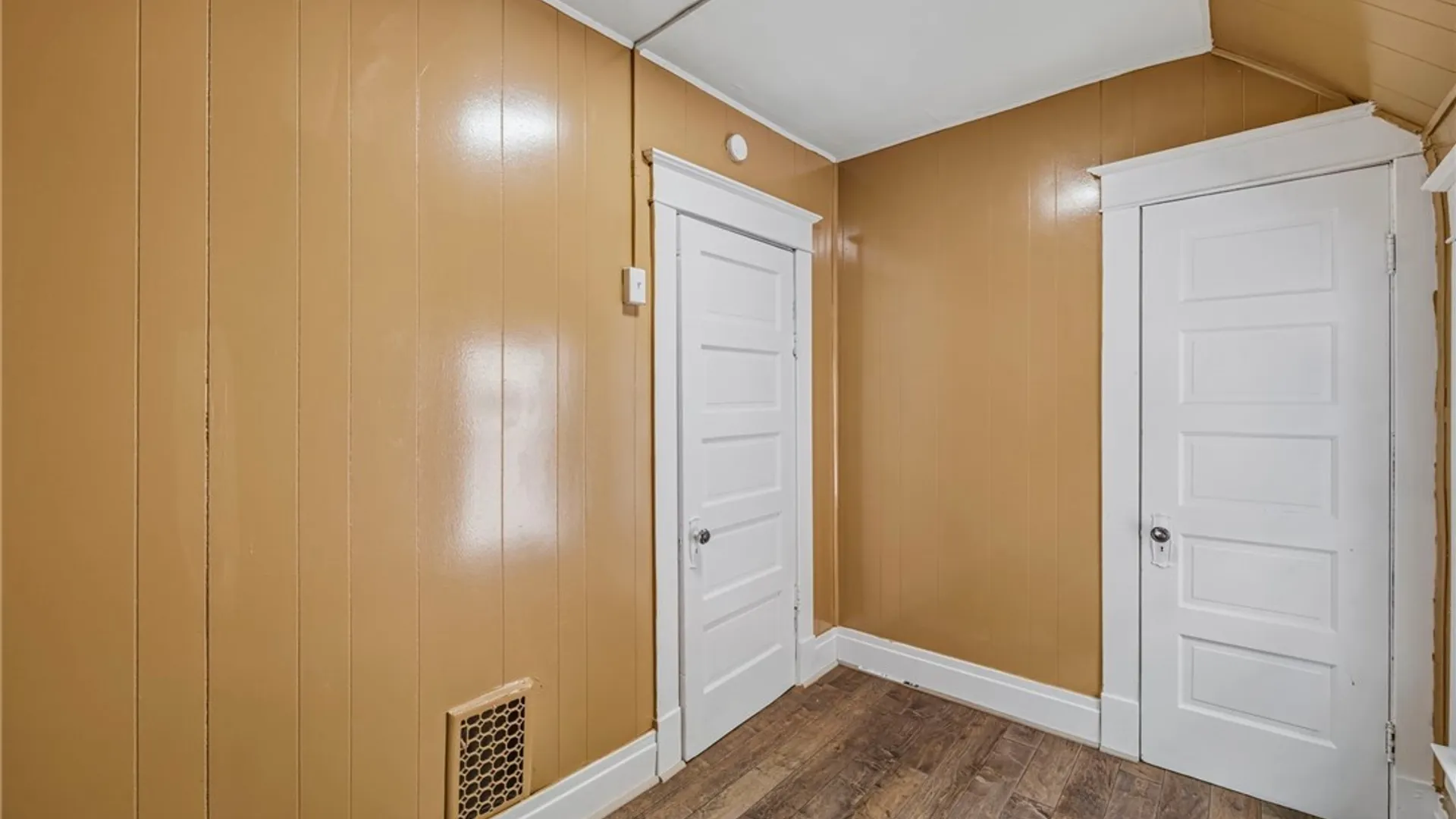 Property at 22 Cornwall Avenue, Buffalo, NY 14215 32