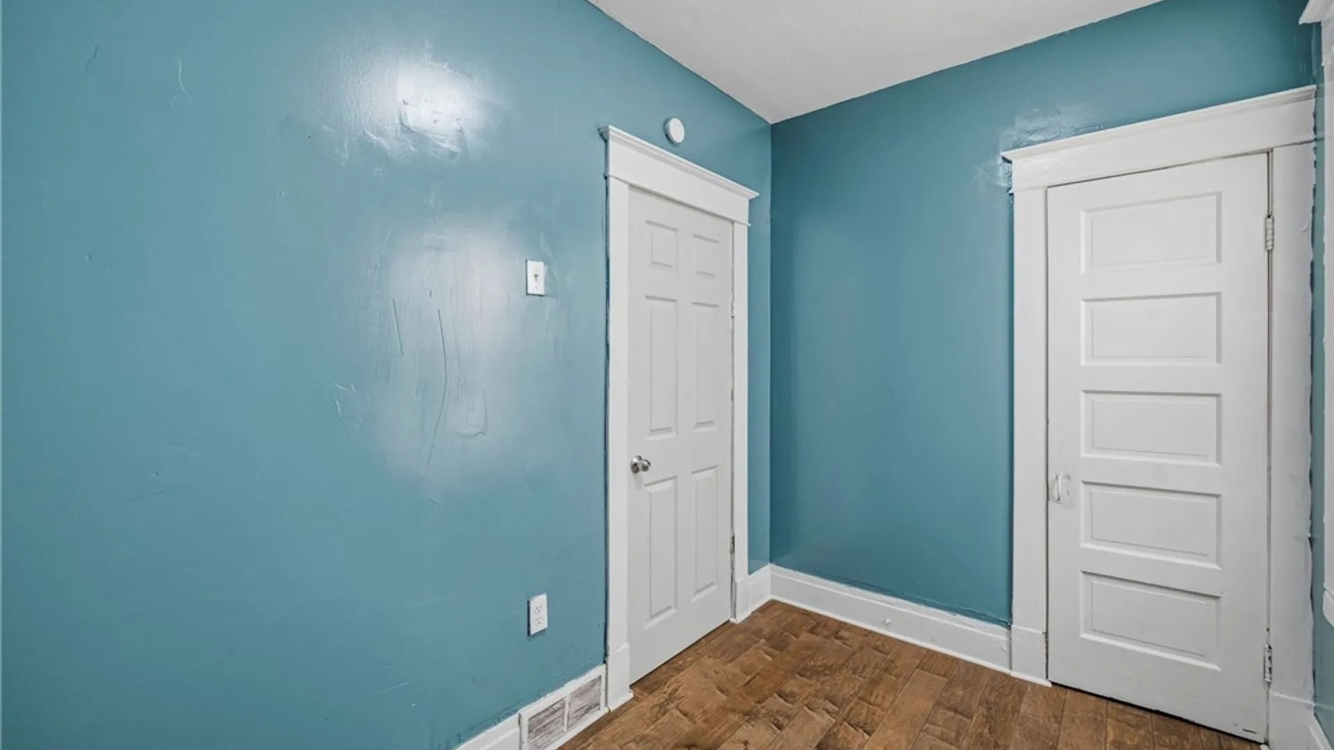 Property at 22 Cornwall Avenue, Buffalo, NY 14215 13