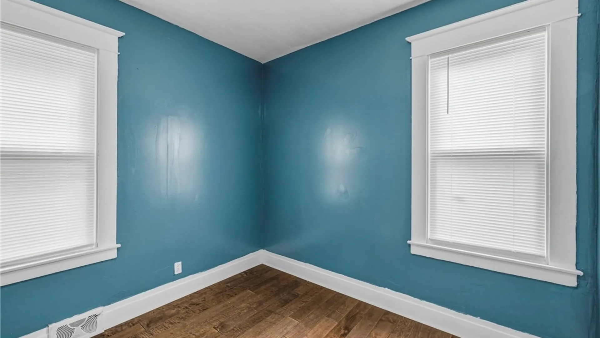 Property at 22 Cornwall Avenue, Buffalo, NY 14215 16