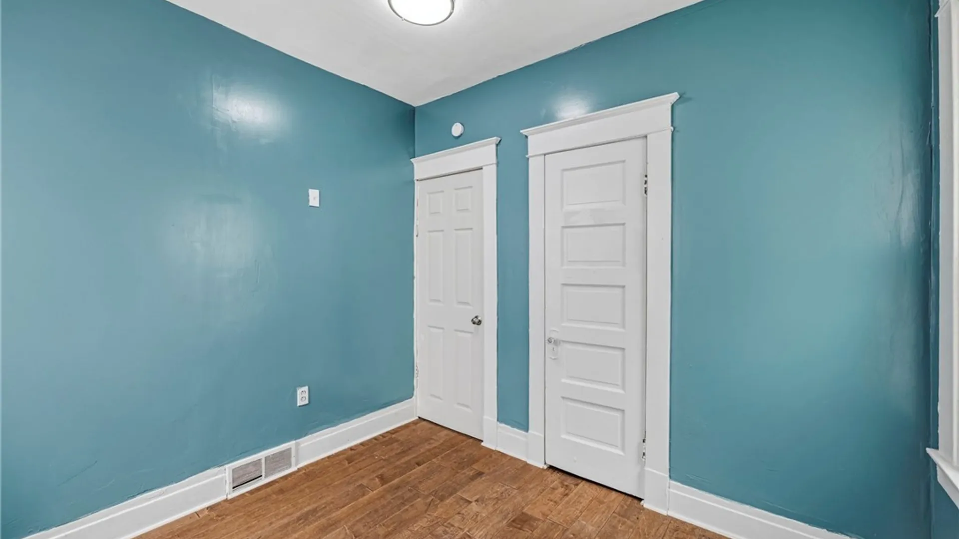 Property at 22 Cornwall Avenue, Buffalo, NY 14215 18