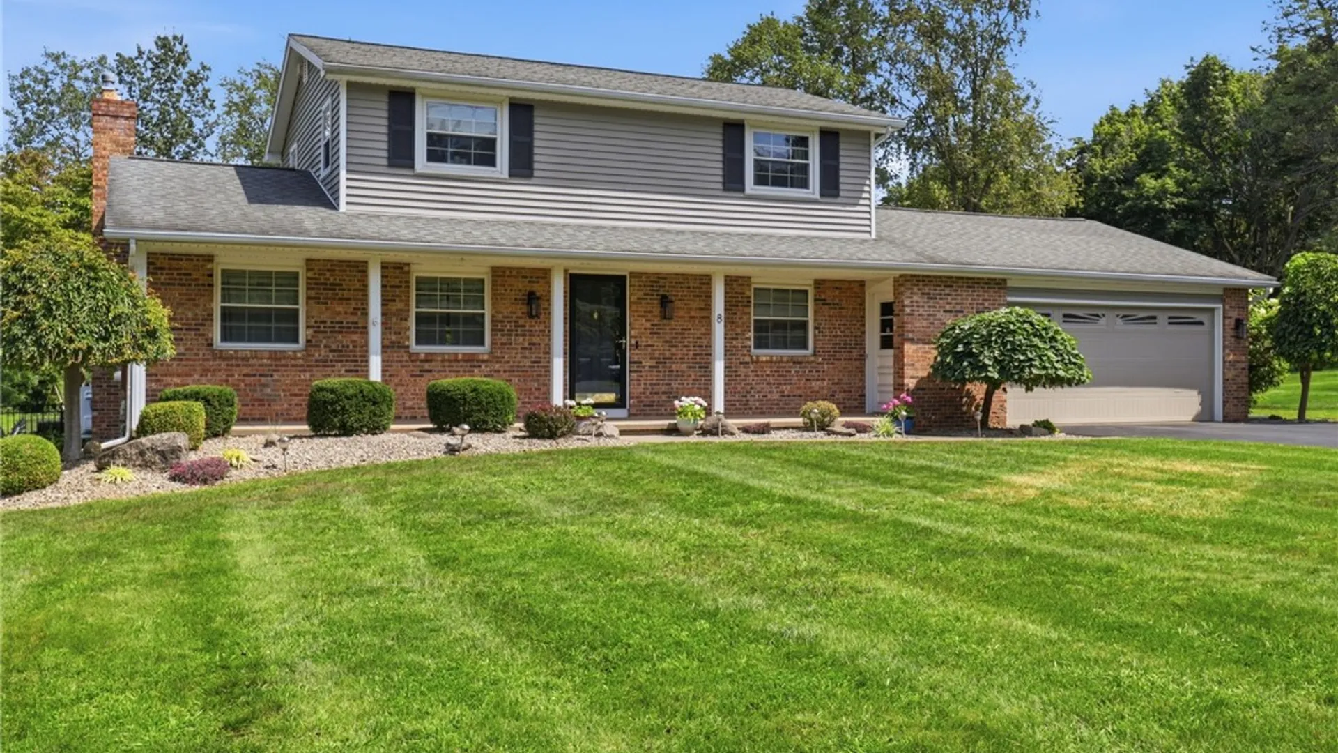 Property at 8 Da Vinci Drive, Chili, NY 14624 3