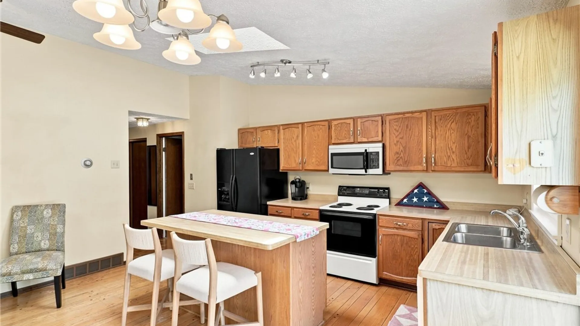 Property at 8 Da Vinci Drive, Chili, NY 14624 26