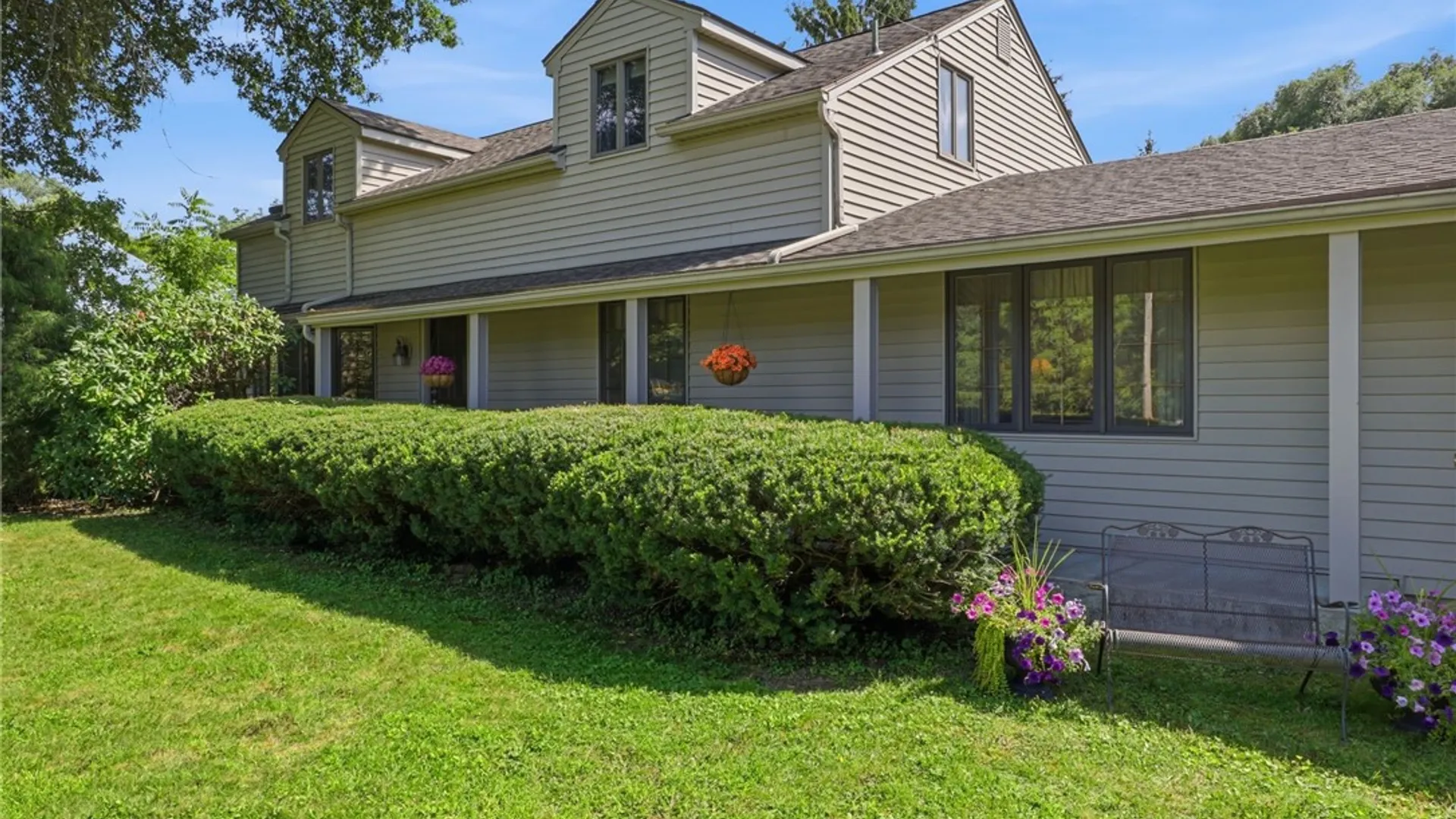 Property at 695 Embury Road, Penfield, NY 14625 3