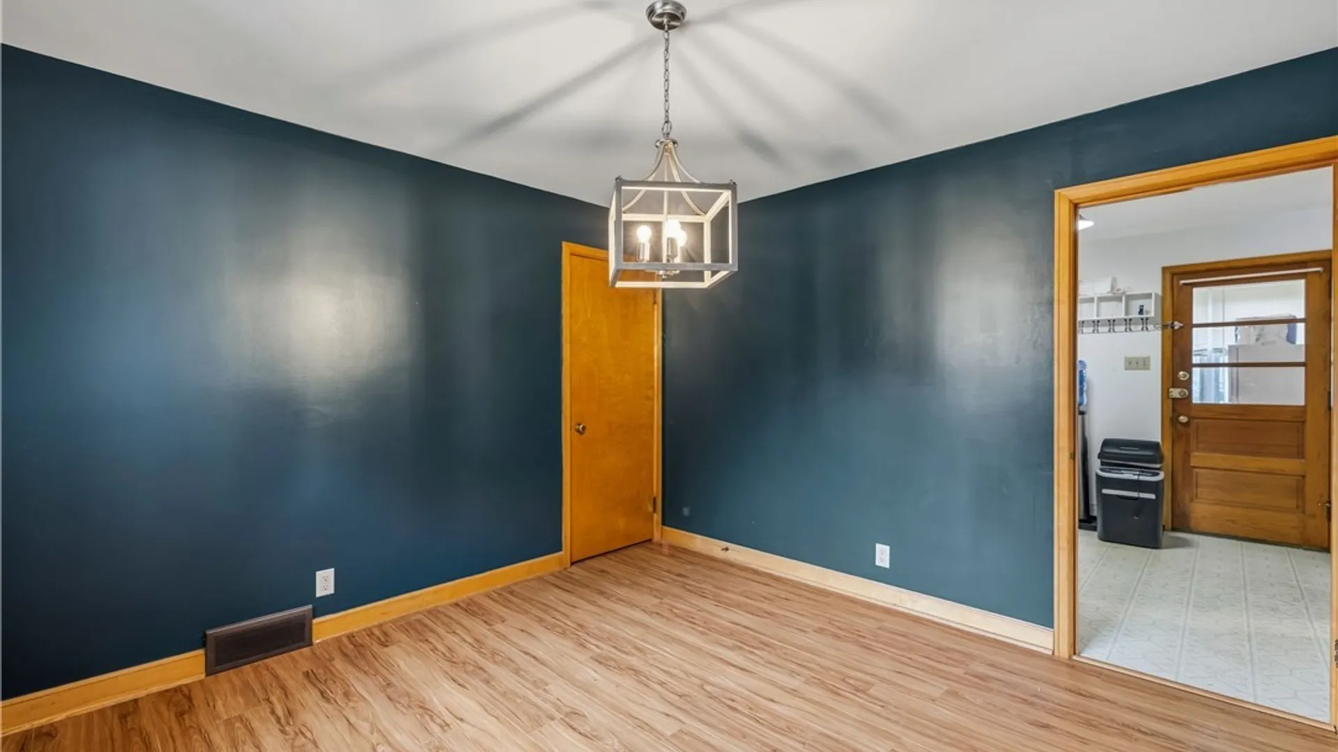 Property at 744 Seymour Avenue, Niagara Falls, NY 14305 16