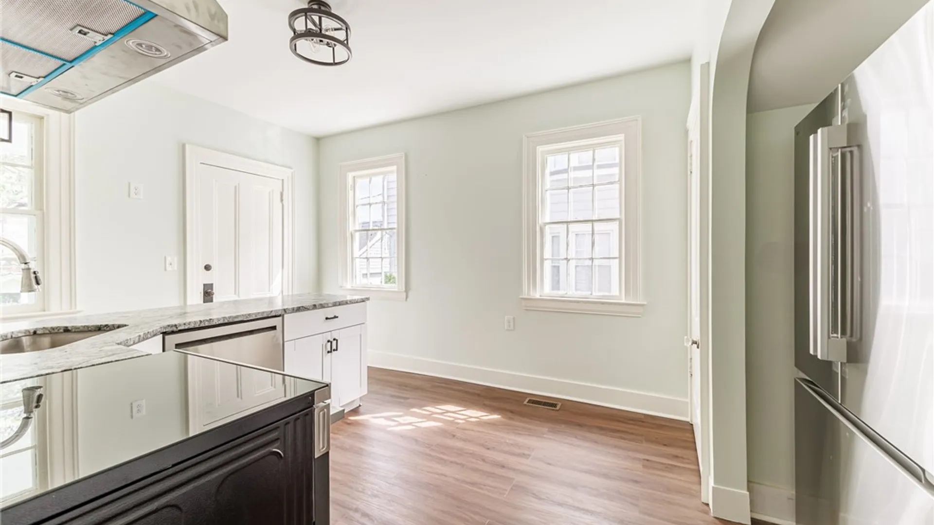 Property at 1120 Park Avenue, Rochester, NY 14610 18