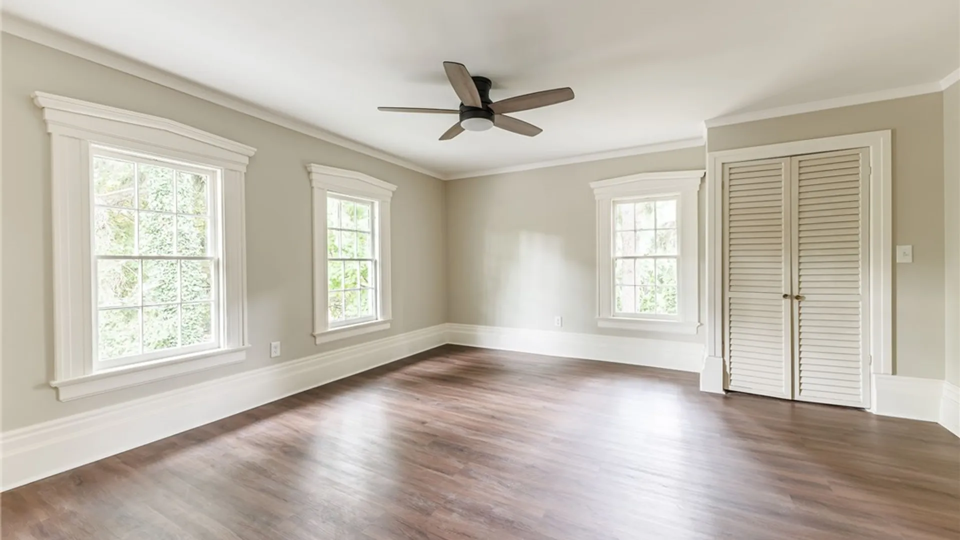 Property at 1120 Park Avenue, Rochester, NY 14610 24