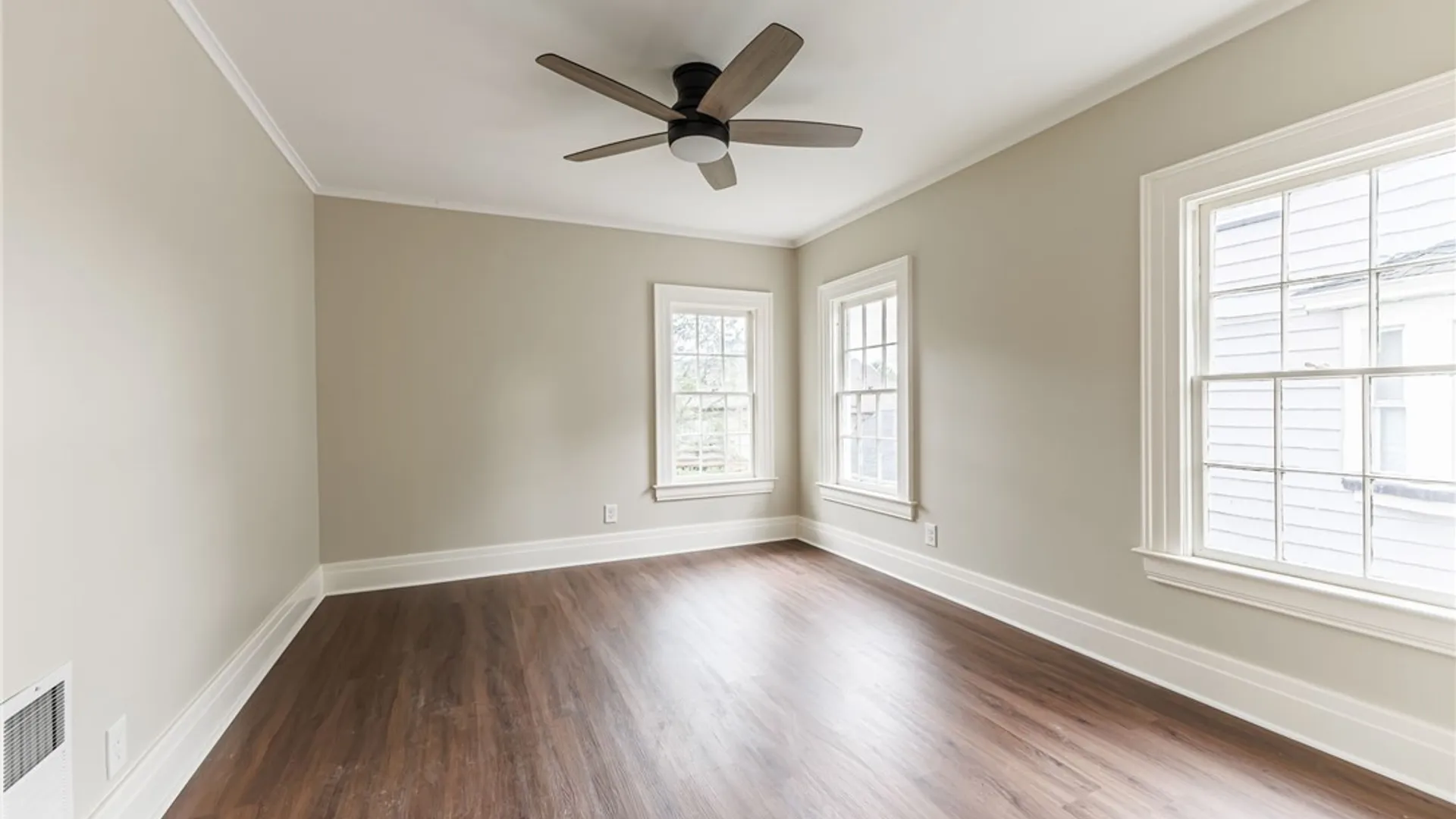 Property at 1120 Park Avenue, Rochester, NY 14610 25