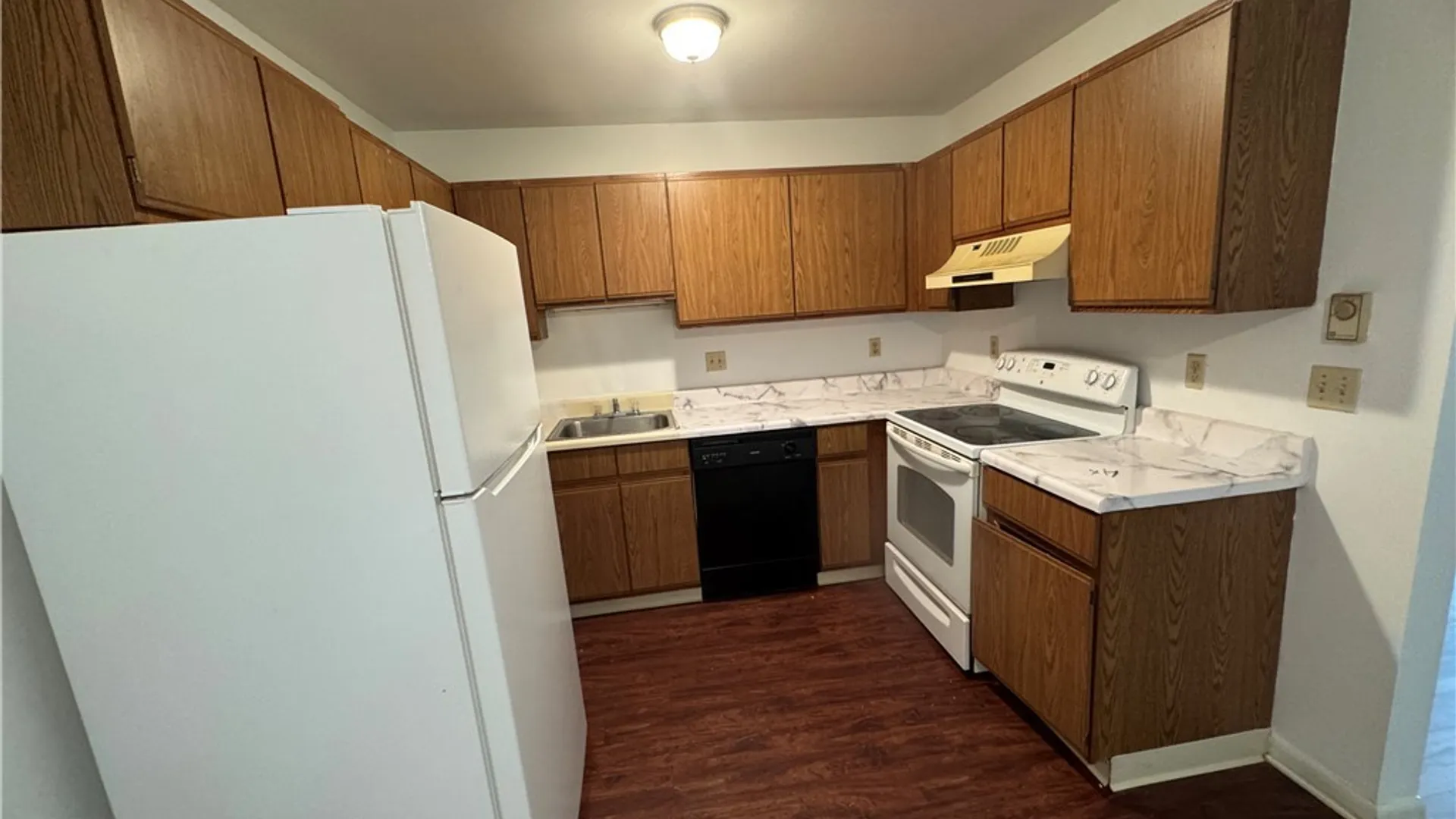 Property at 450 Hazelhurst Avenue, DeWitt, NY 13206 8