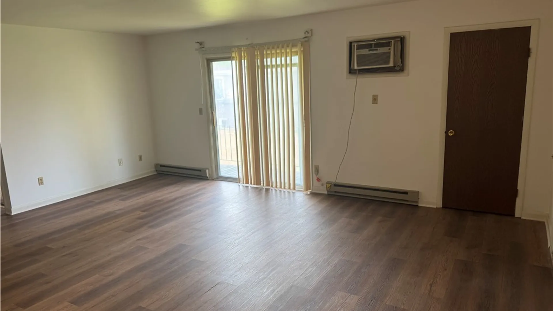Property at 450 Hazelhurst Avenue, DeWitt, NY 13206 4