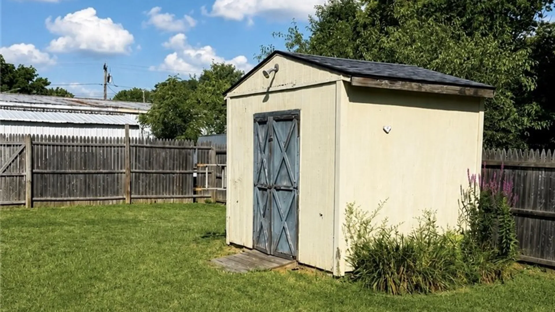 Property at 117 Brandon Road, DeWitt, NY 13057 17