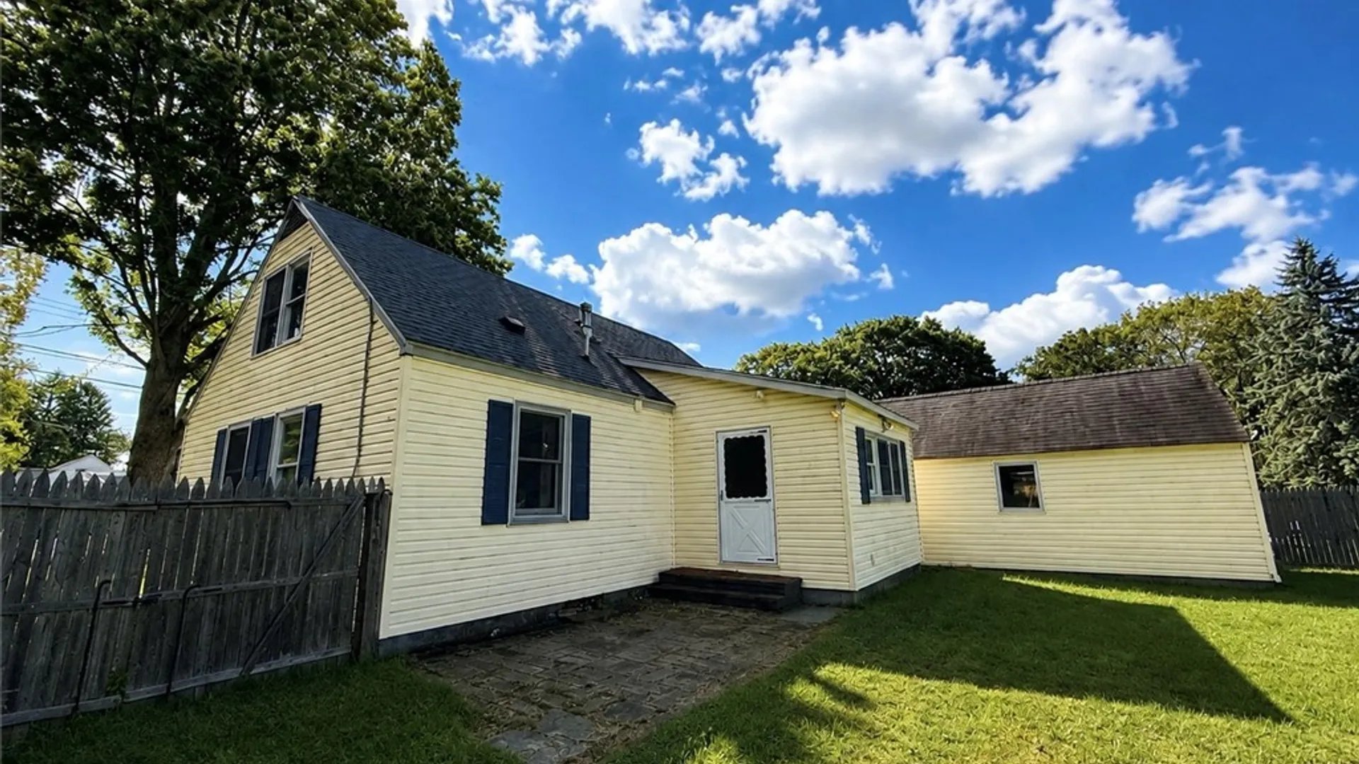 Property at 117 Brandon Road, DeWitt, NY 13057 3