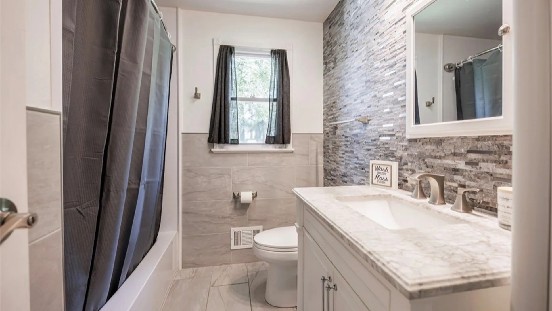Property at 32 Kaywood Drive, Greece, NY 14626 23
