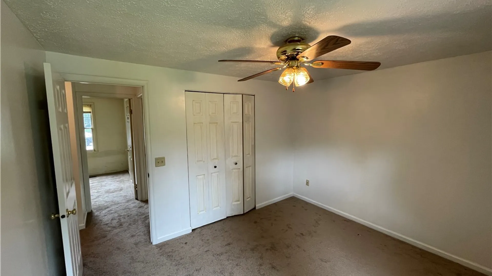 Property at 16 Doud Circle, Parma, NY 14468 12