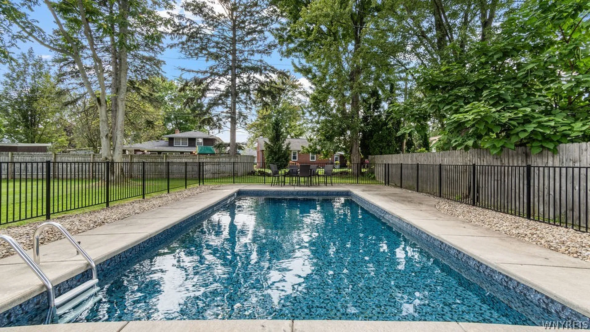 Property at 16 Niagara Circle, North Tonawanda, NY 14120 29