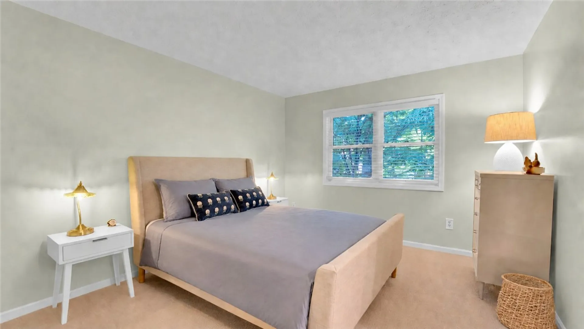 Property at 532 Granger Circle, Webster, NY 14580 34