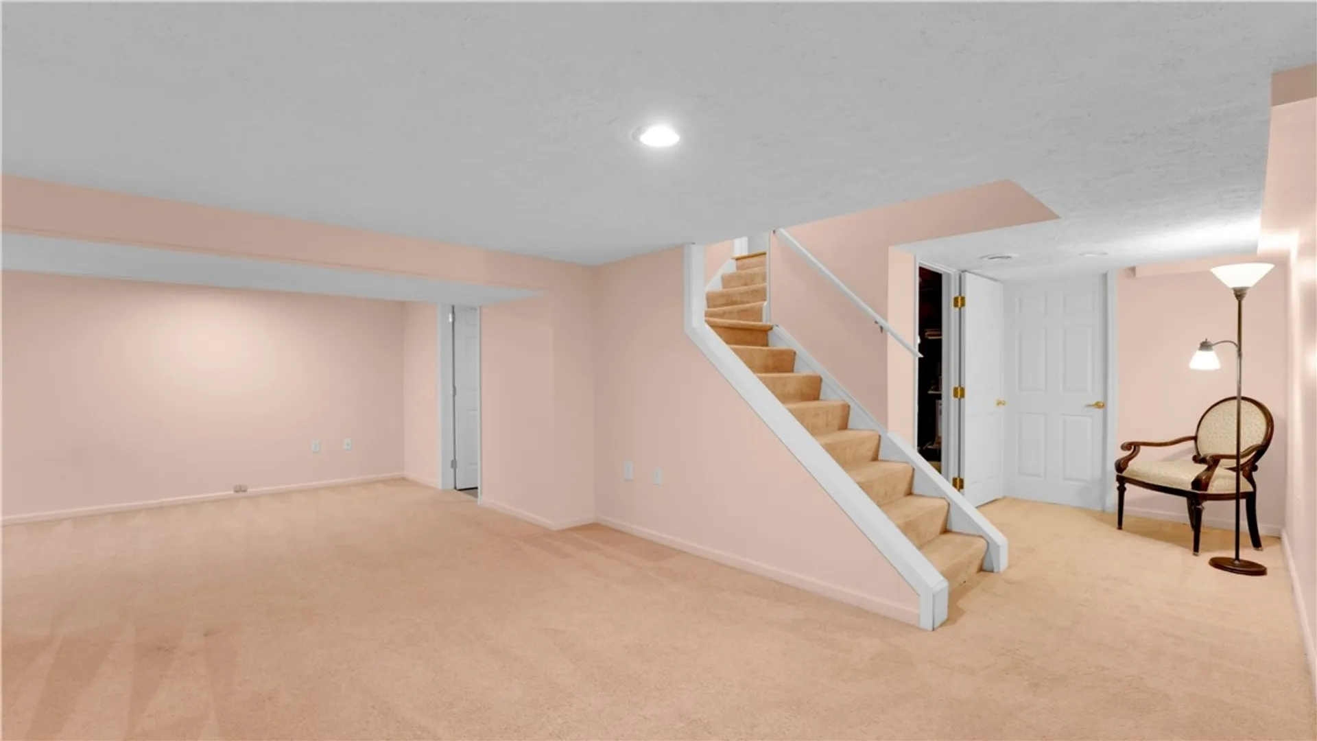 Property at 532 Granger Circle, Webster, NY 14580 39