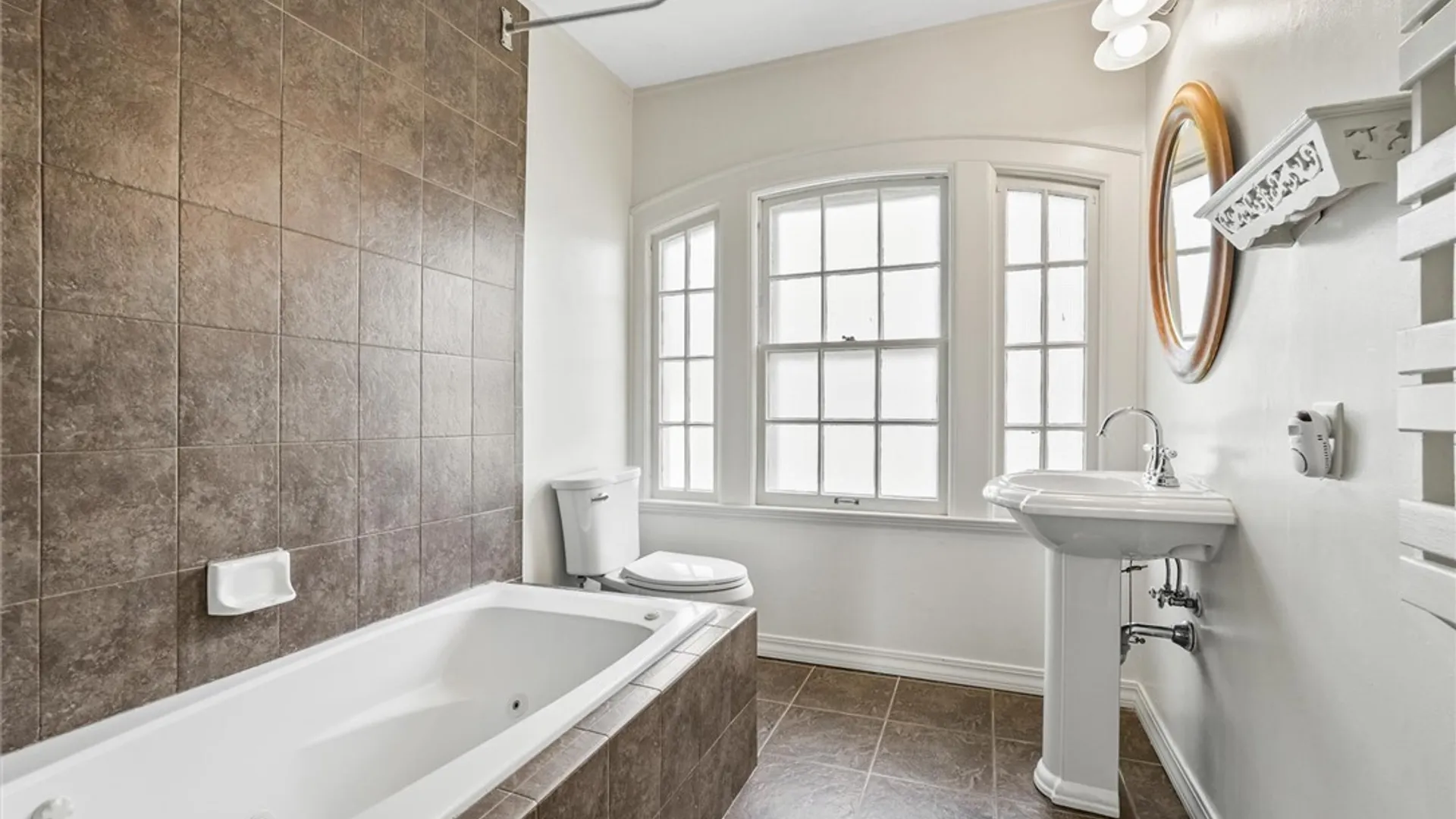Property at 631 Allen Street, Syracuse, NY 13210 31