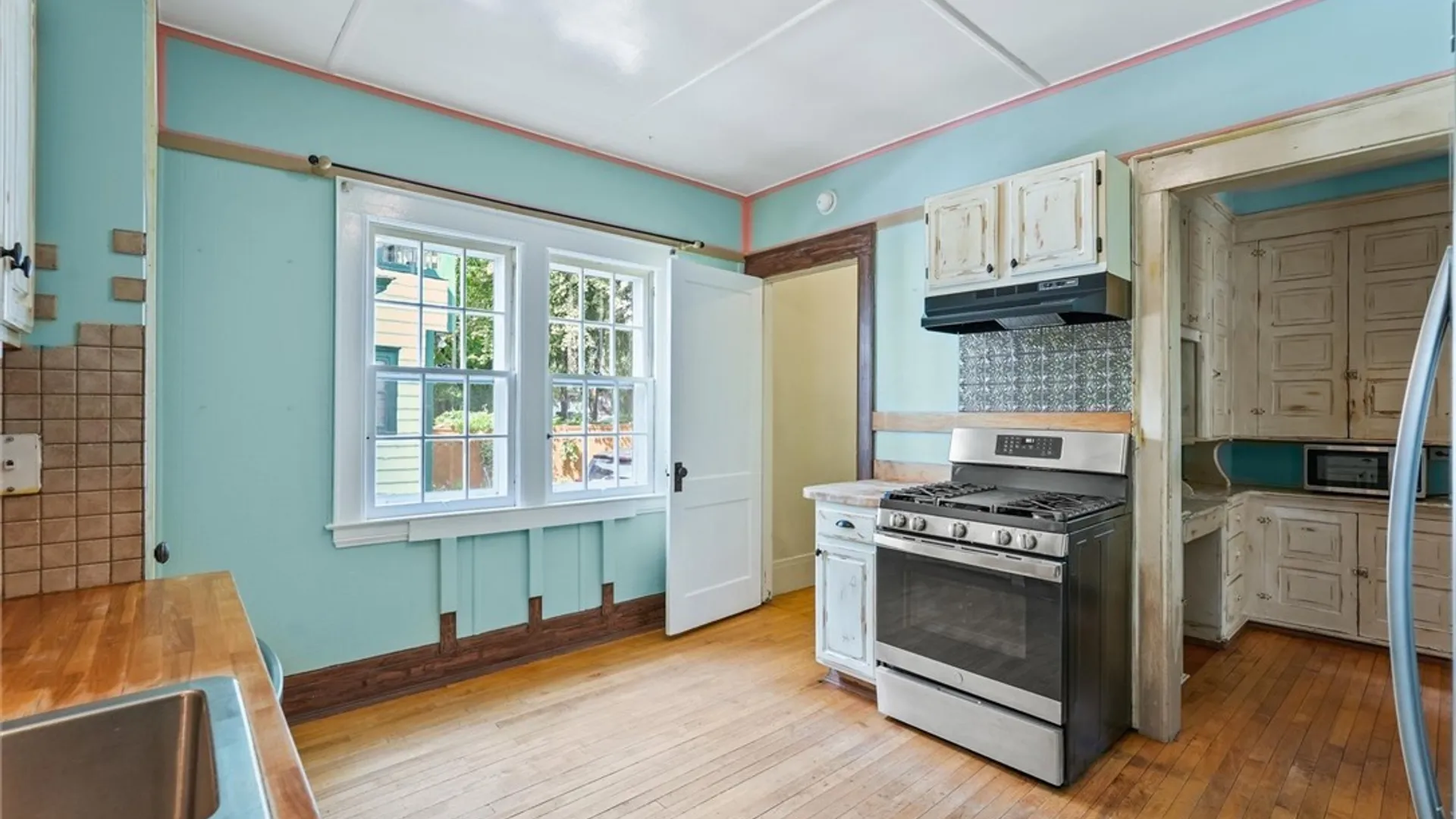 Property at 631 Allen Street, Syracuse, NY 13210 14
