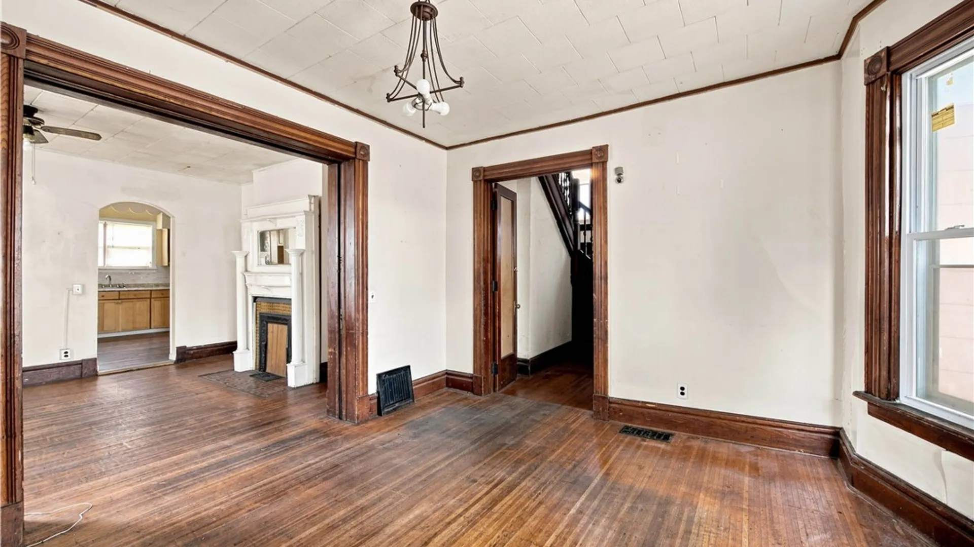 Property at 185 Lexington Avenue, Rochester, NY 14613 6