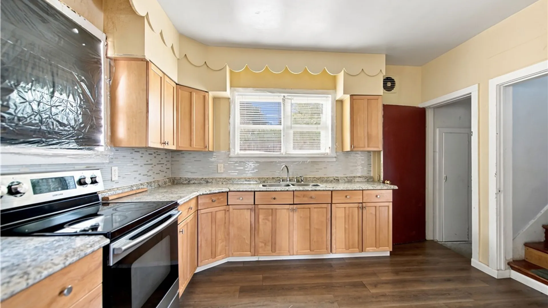 Property at 185 Lexington Avenue, Rochester, NY 14613 9