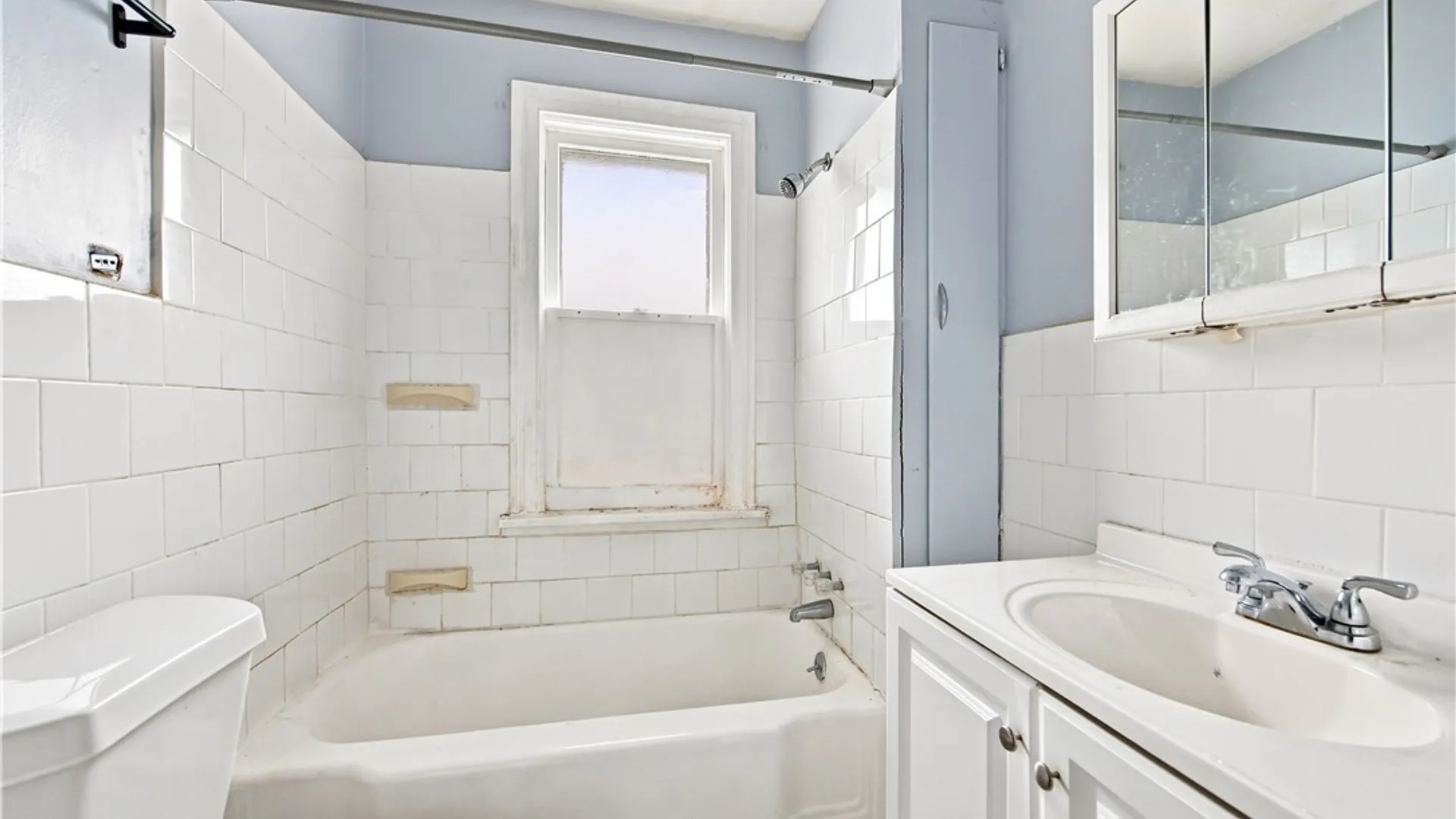 Property at 185 Lexington Avenue, Rochester, NY 14613 15