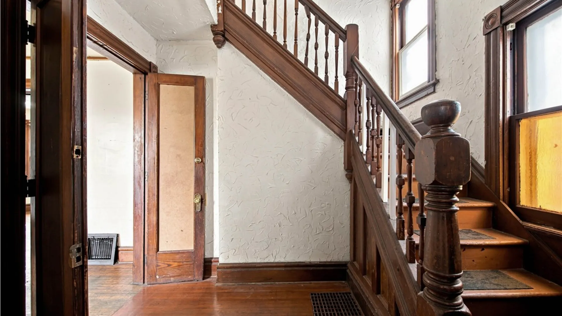 Property at 185 Lexington Avenue, Rochester, NY 14613 3