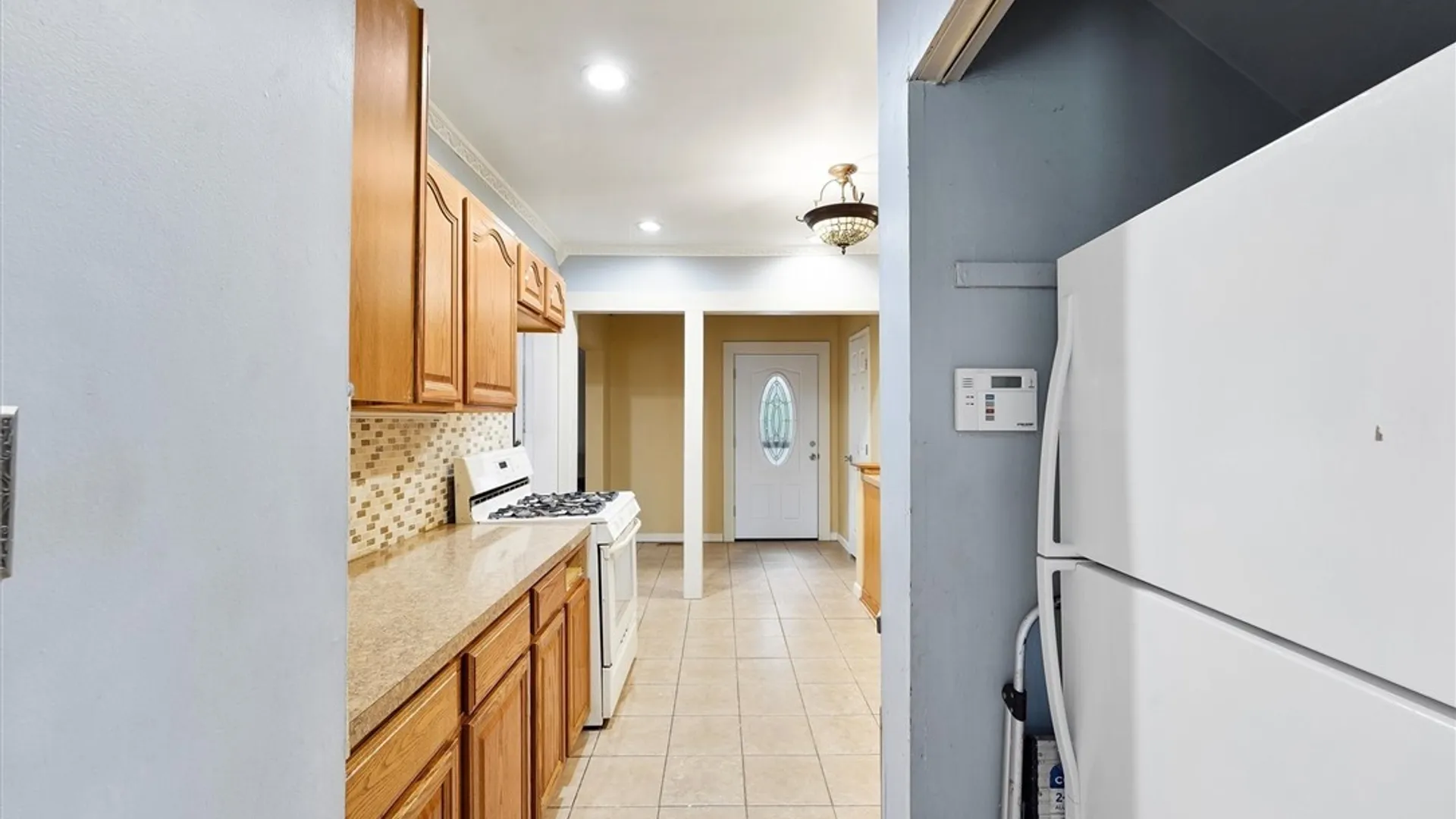 Property at 122 Cortland Place, Syracuse, NY 13207 12