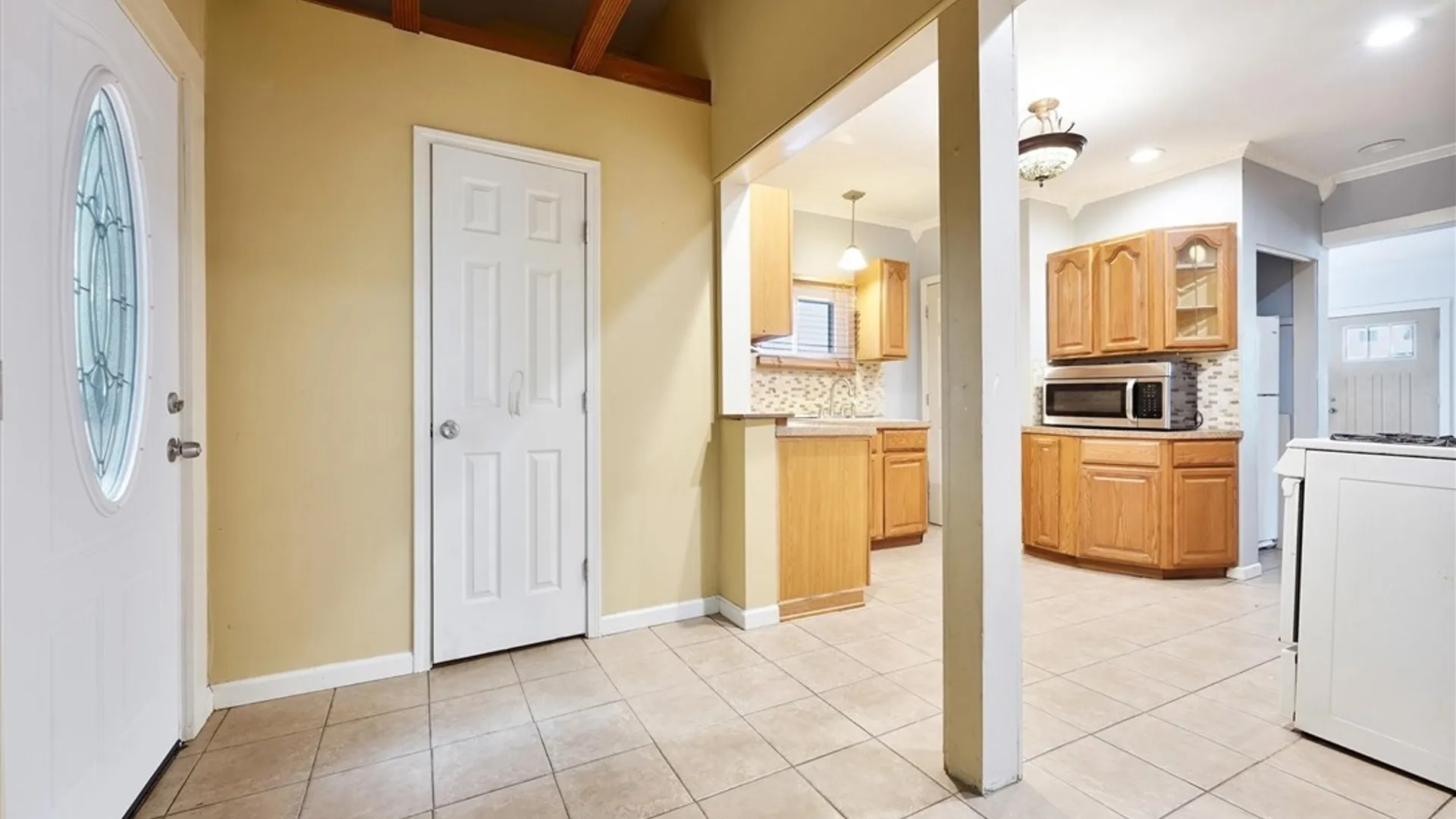 Property at 122 Cortland Place, Syracuse, NY 13207 14