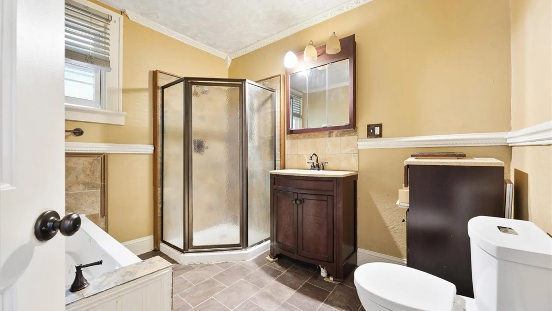 Property at 122 Cortland Place, Syracuse, NY 13207 23