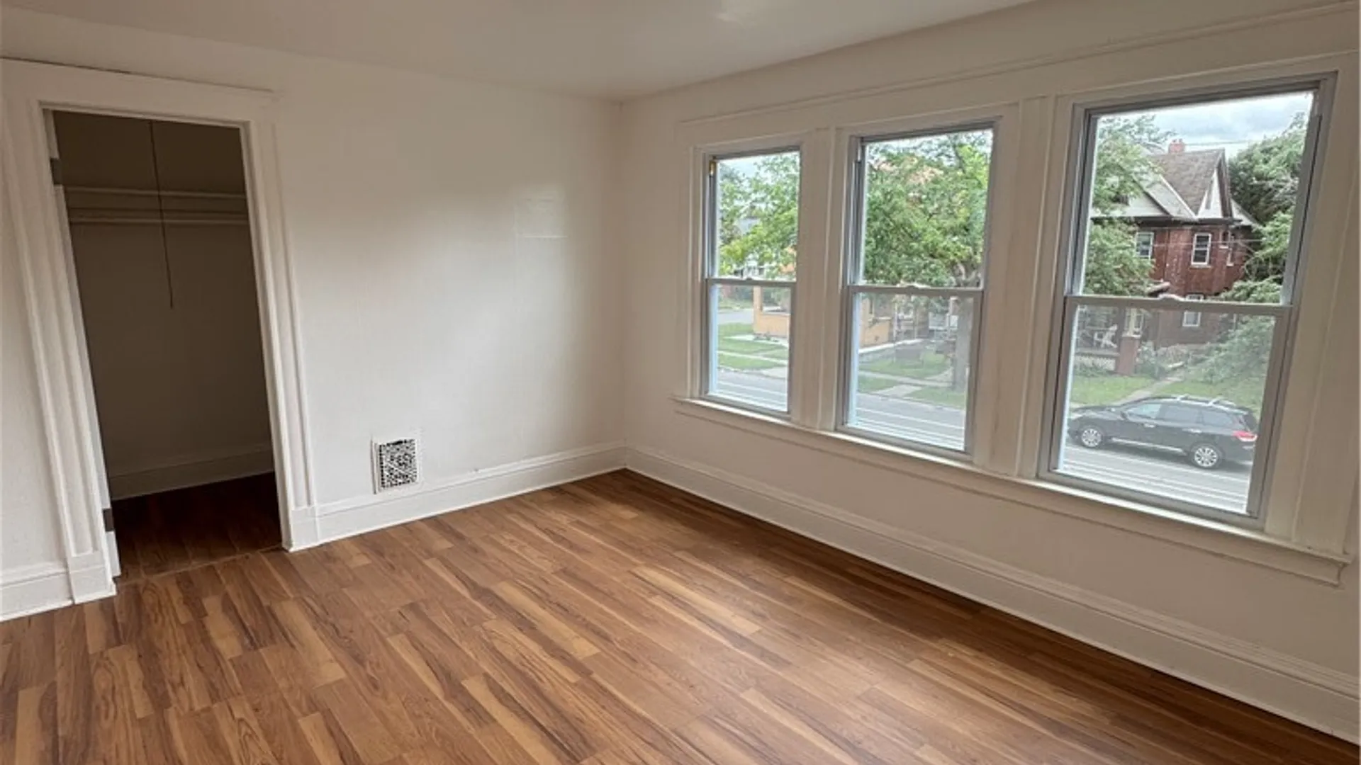Property at 1116 Ferry Avenue, Niagara Falls, NY 14301 23