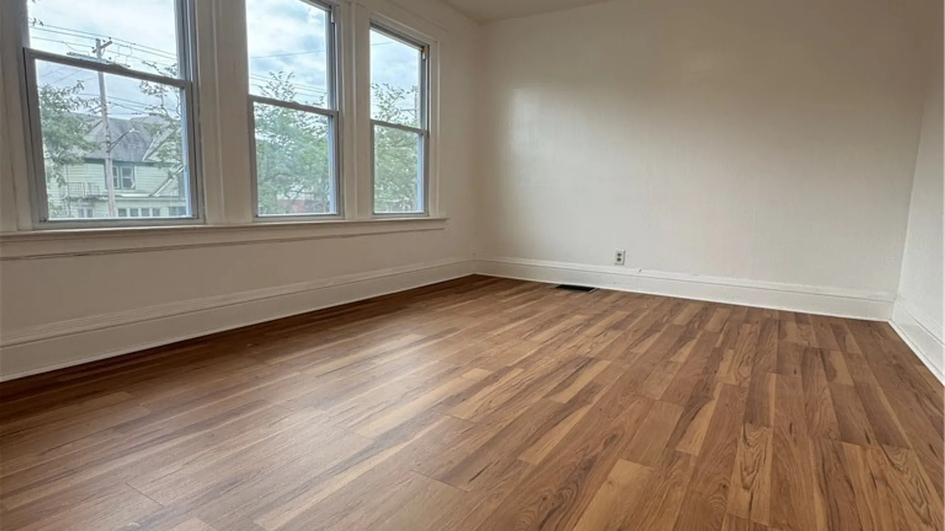 Property at 1116 Ferry Avenue, Niagara Falls, NY 14301 21