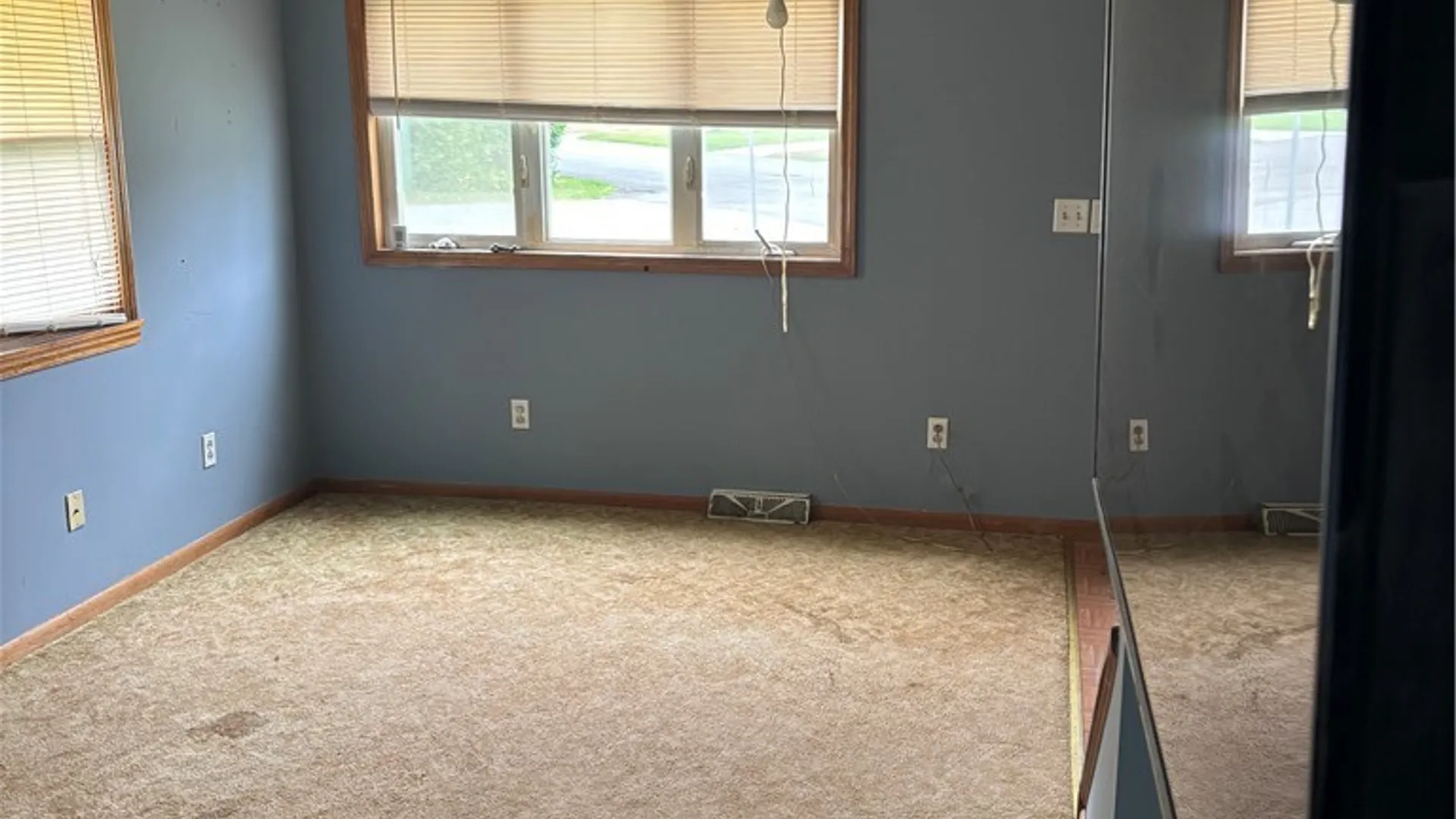 Property at 83 Elm Road, Amherst, NY 14226 5