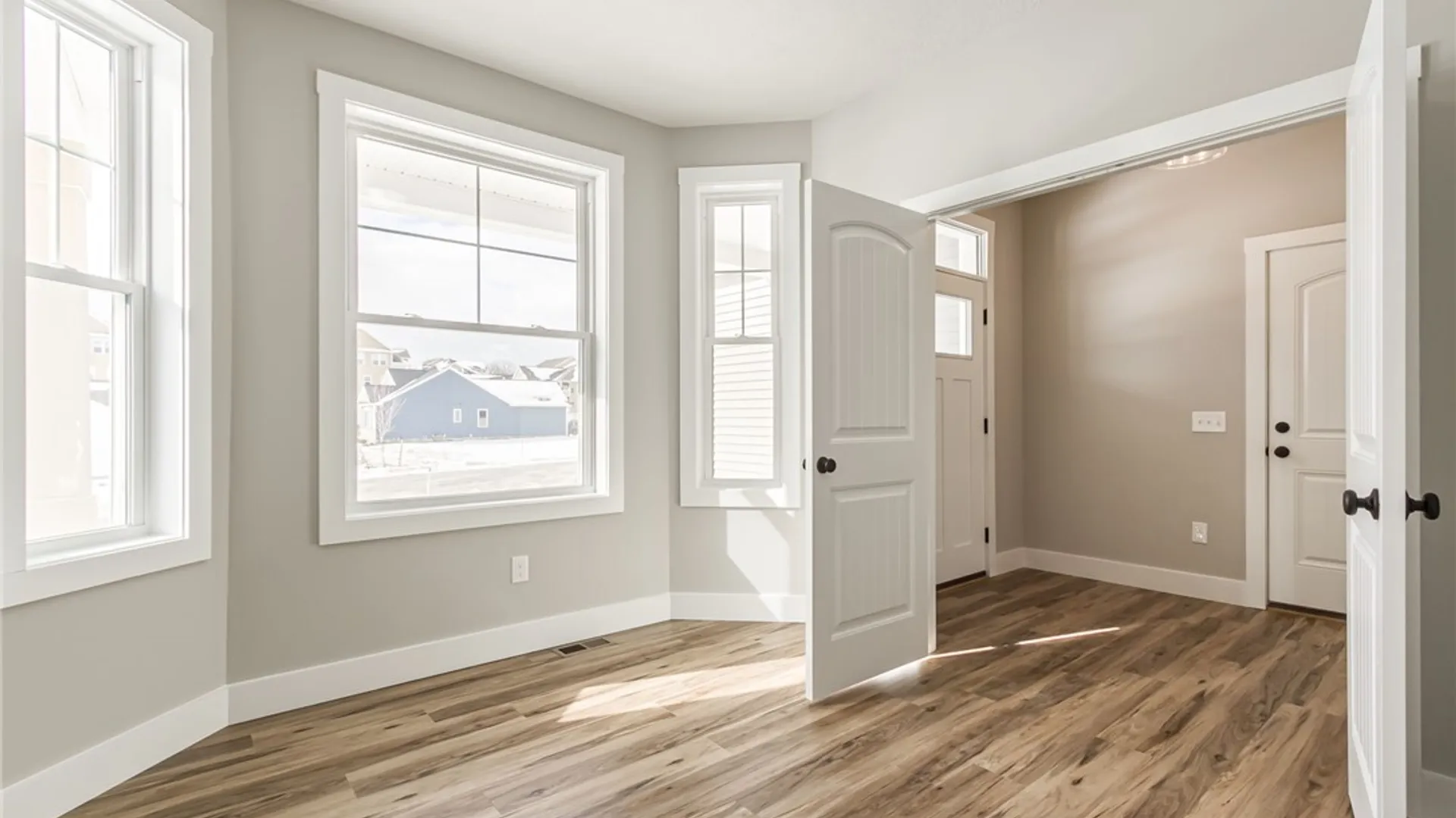 Property at 77 Thompson Lane, Canandaigua City, NY 14424 4