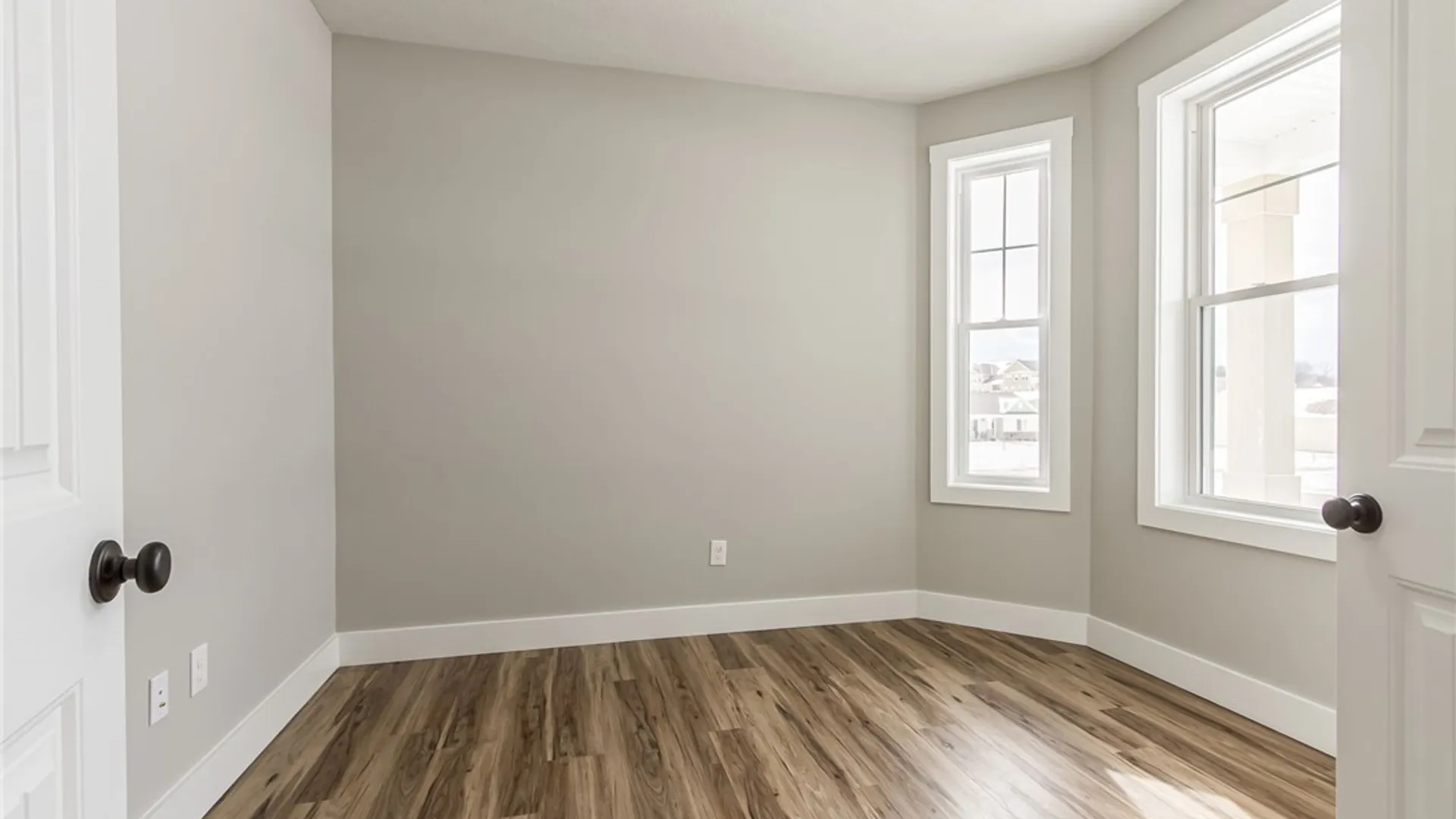 Property at 77 Thompson Lane, Canandaigua City, NY 14424 5