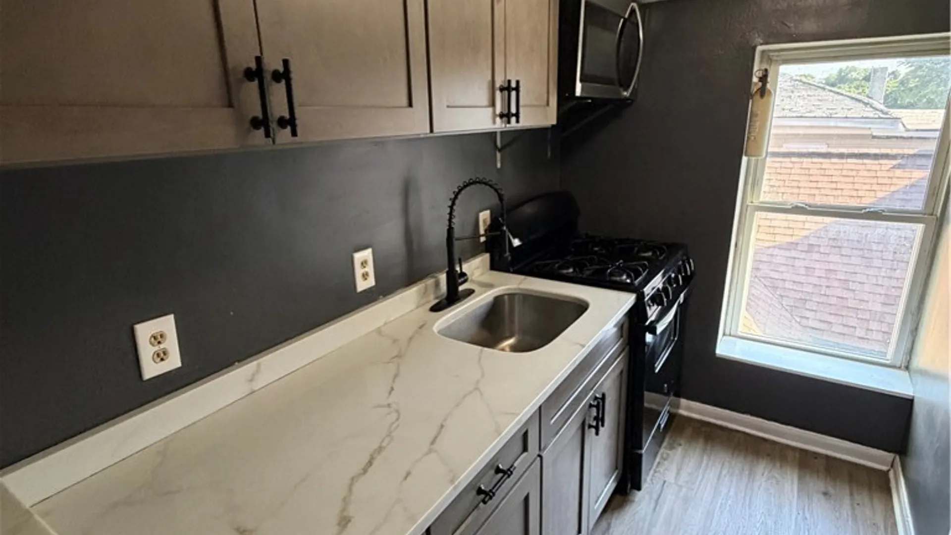 Property at 624 E Division Street, Syracuse, NY 13208 32