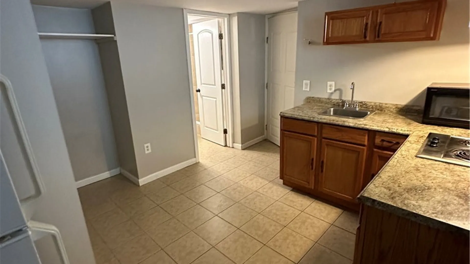 Property at 624 E Division Street, Syracuse, NY 13208 38