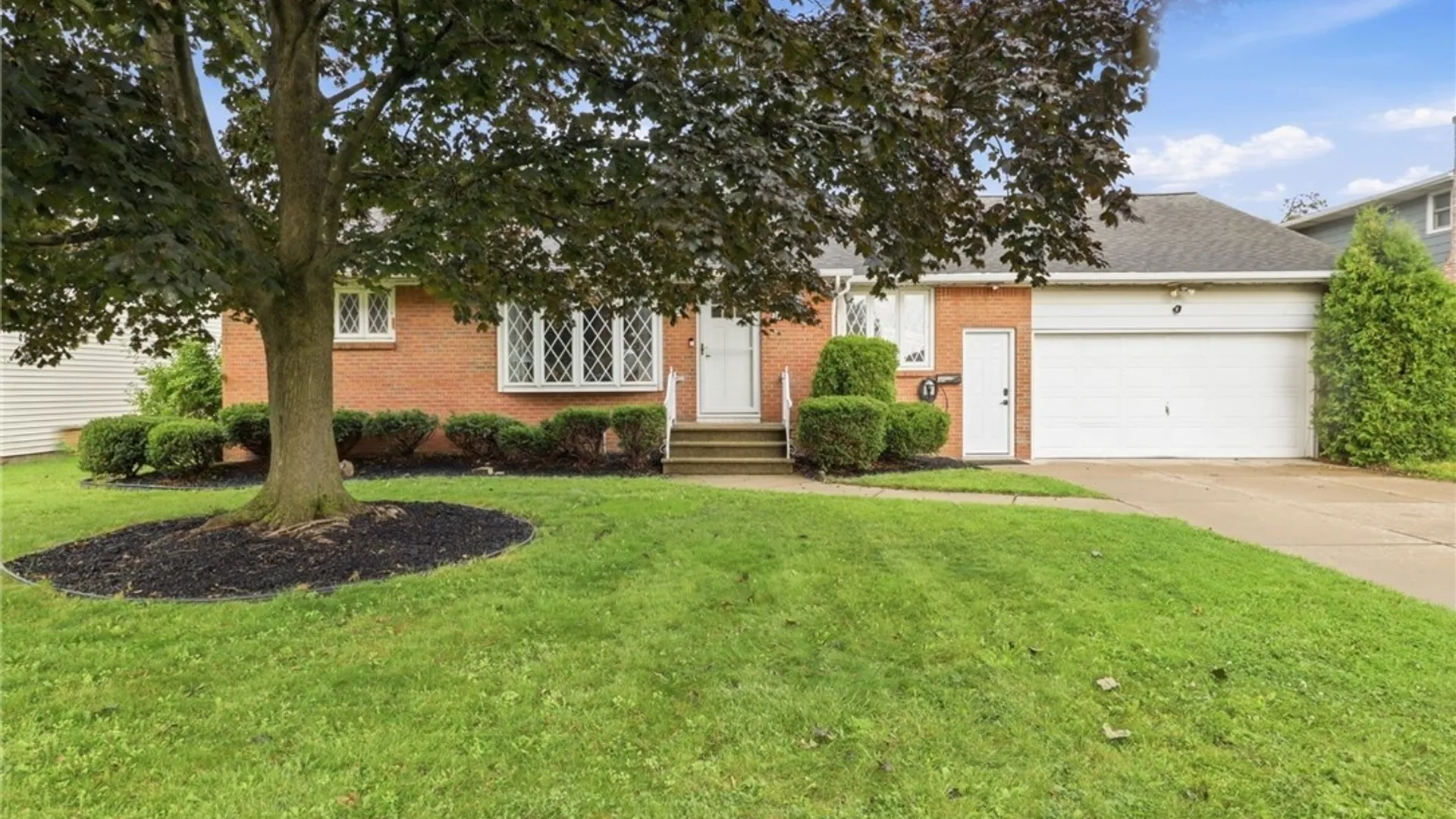 Property at 128 Fairways Boulevard, Amherst, NY 14221 3