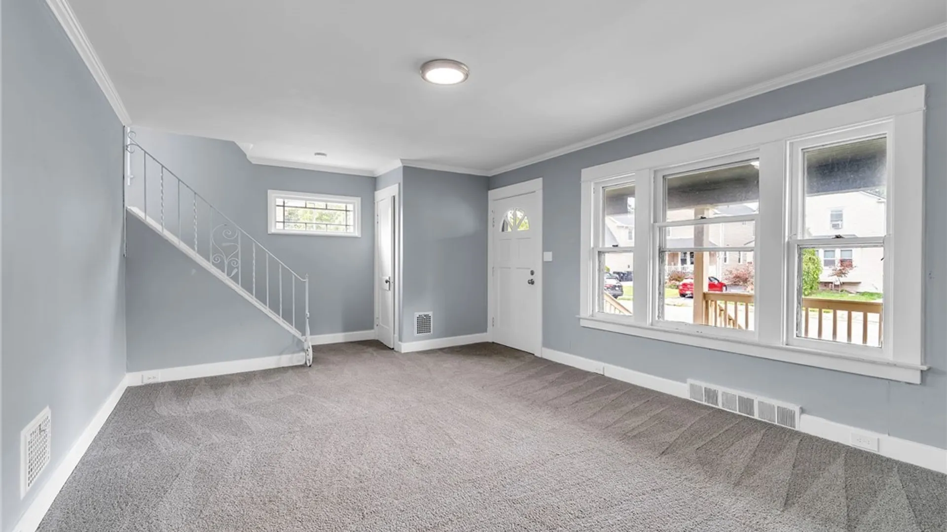 Property at 72 Charleston Avenue, Tonawanda, NY 14217 4