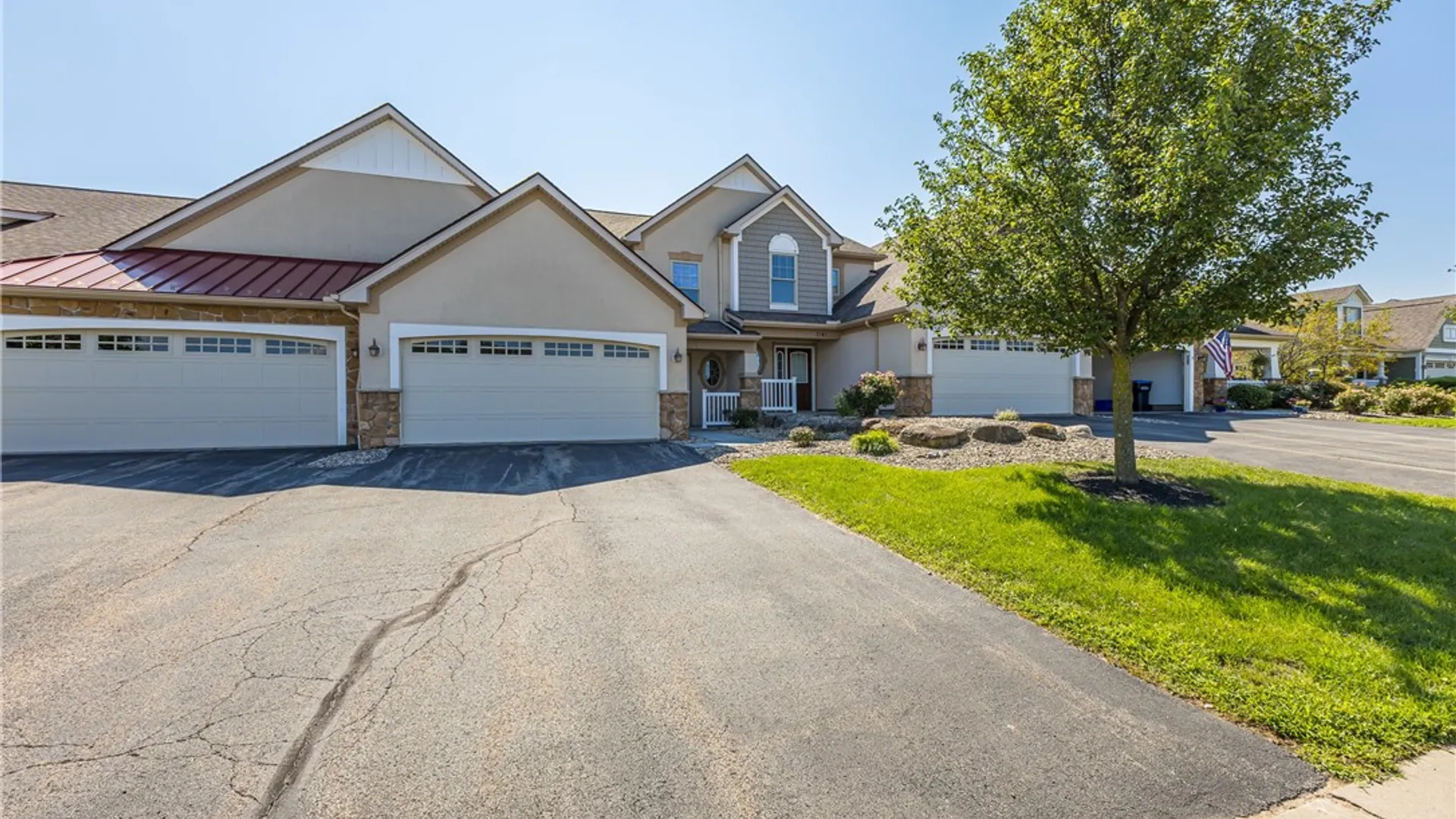 Property at 7139 Challenger Circle, Victor, NY 14564 3
