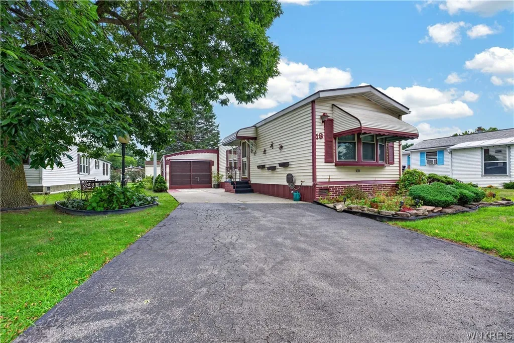 Property at 18 Alsace Street, West Seneca, NY 14224