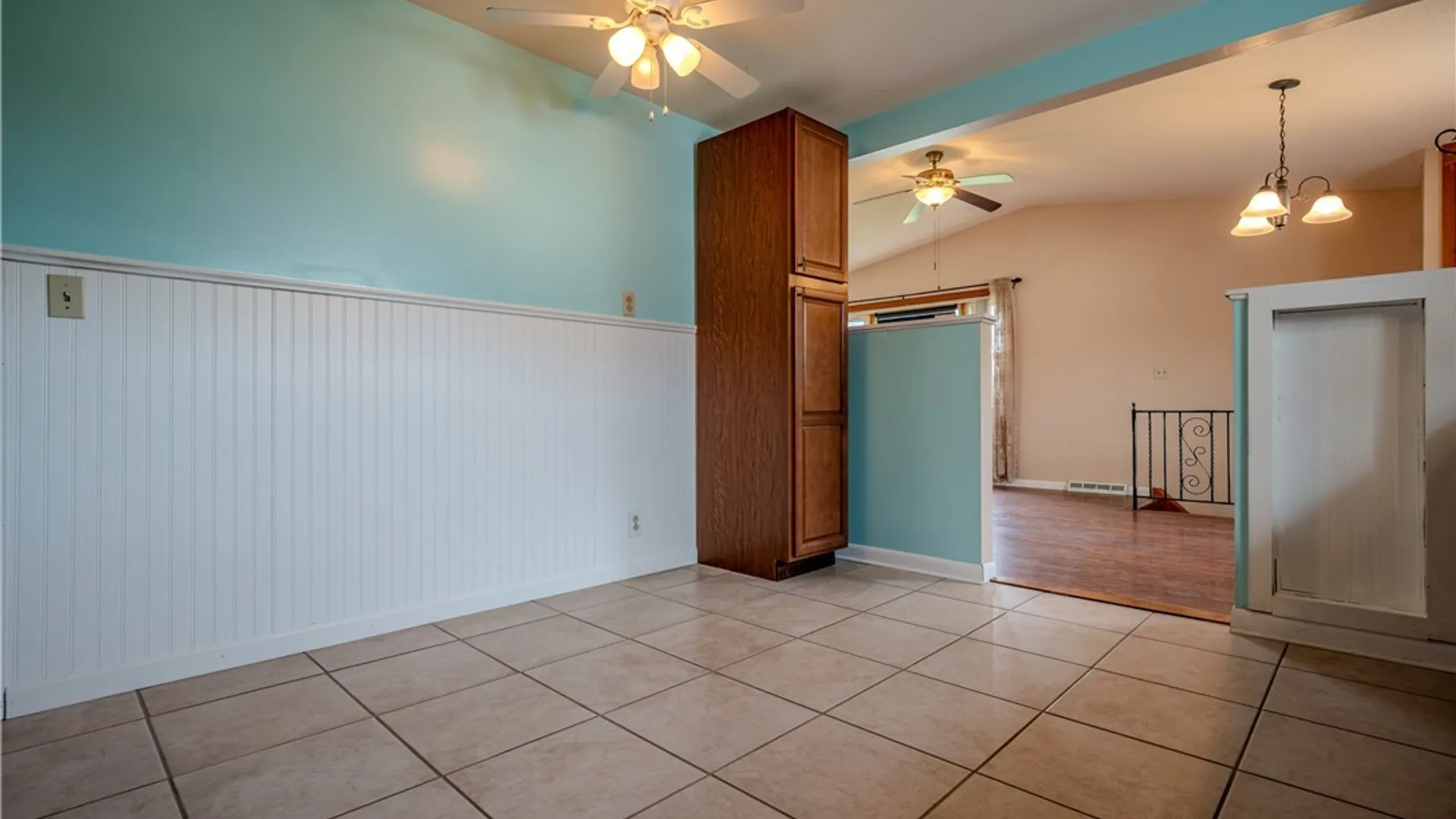 Property at 127 Madaline Lane, Cheektowaga, NY 14043 14