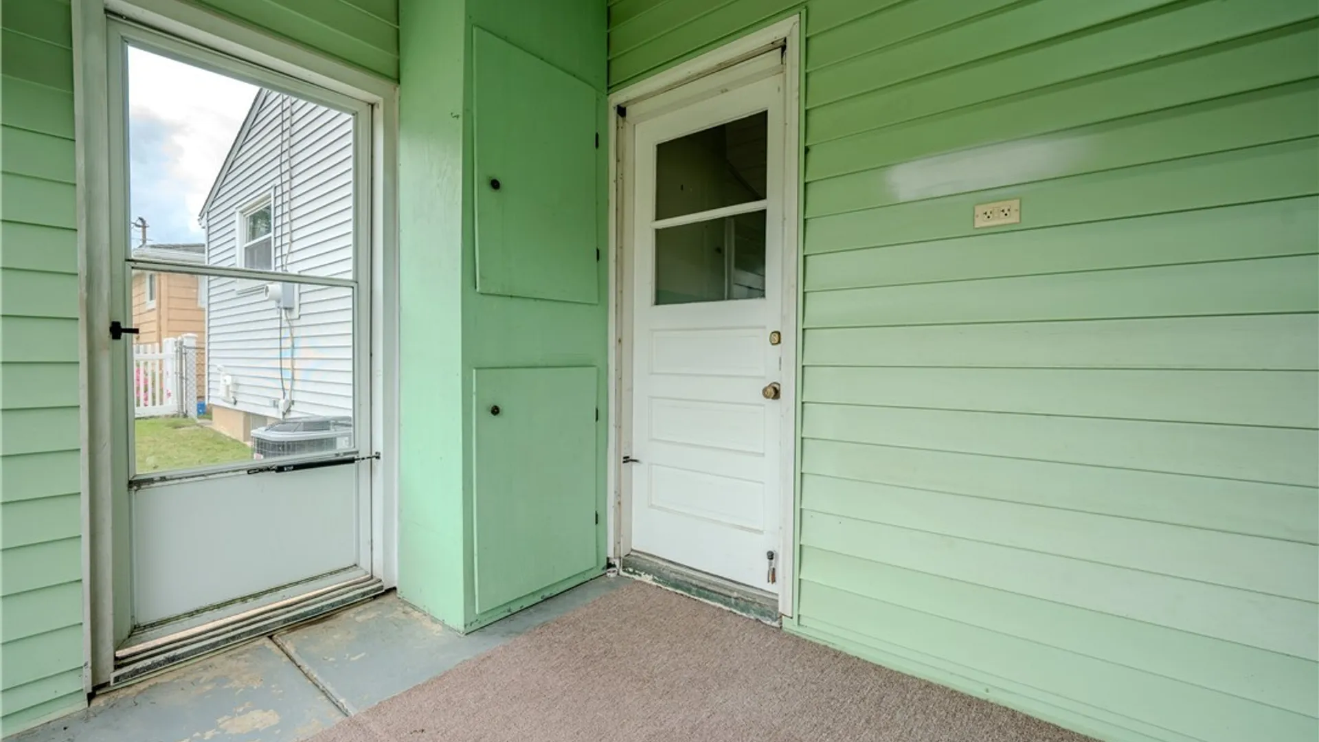 Property at 127 Madaline Lane, Cheektowaga, NY 14043 43