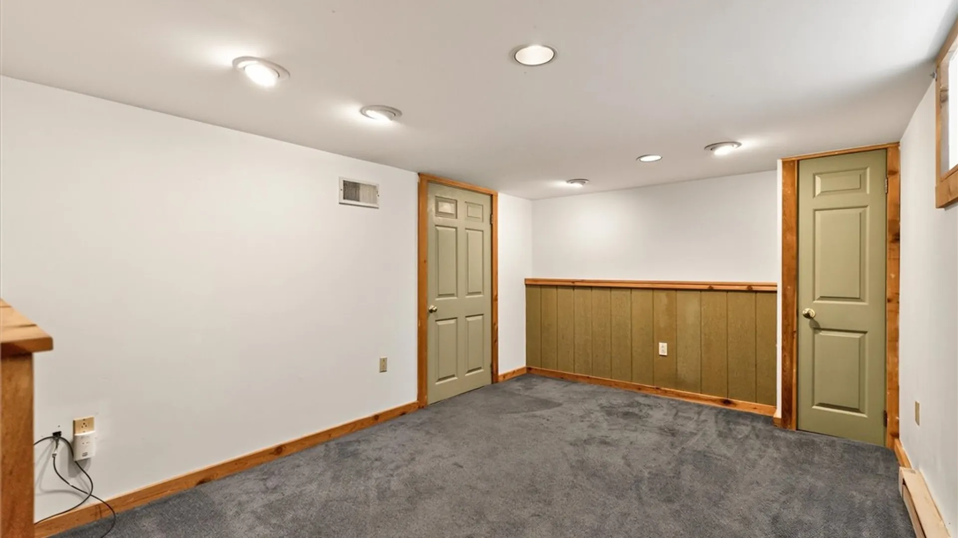 Property at 295 Penhurst Road, Brighton, NY 14610 33
