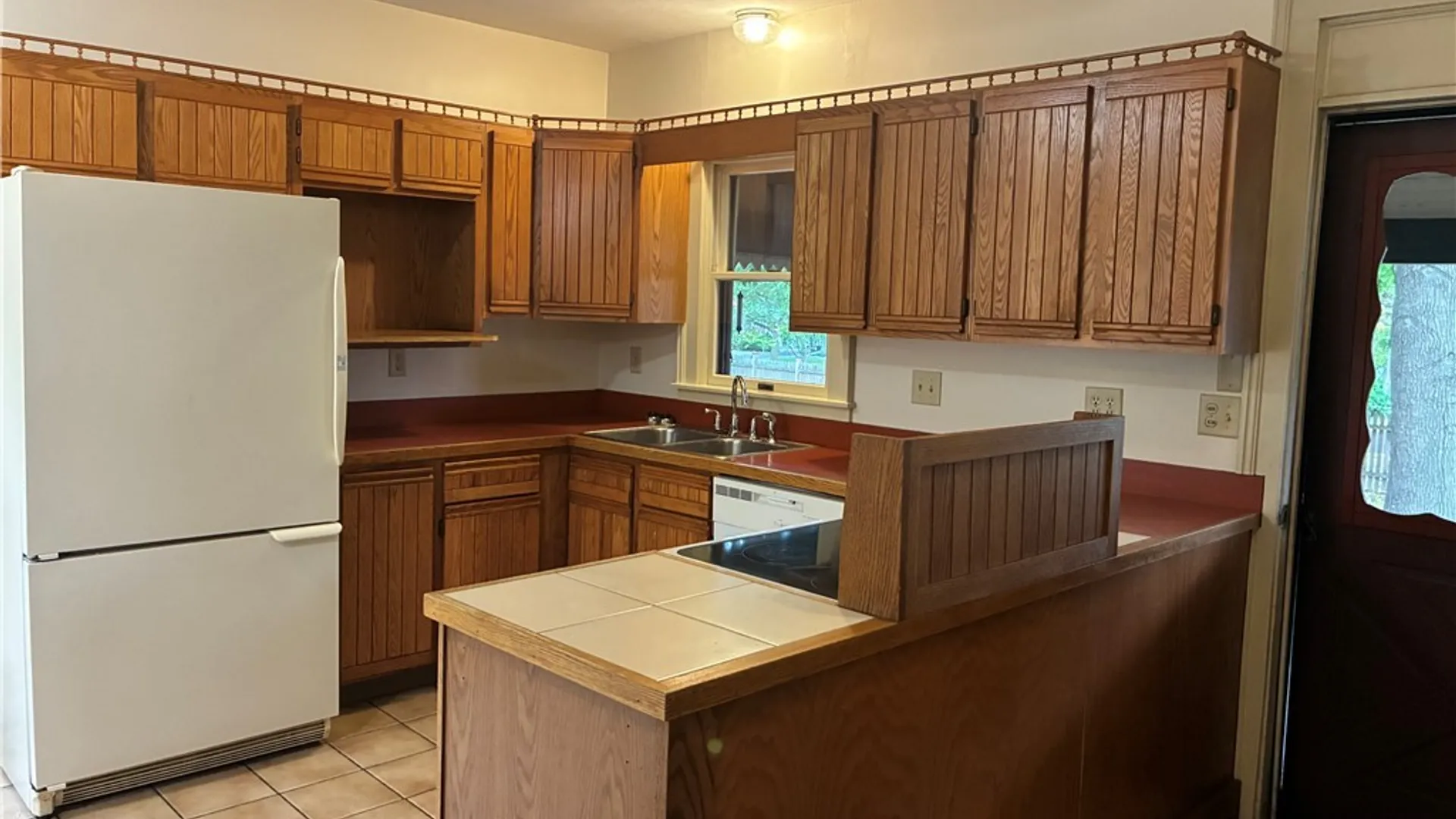 Property at 960 Salt Springs Road, Syracuse, NY 13224 9