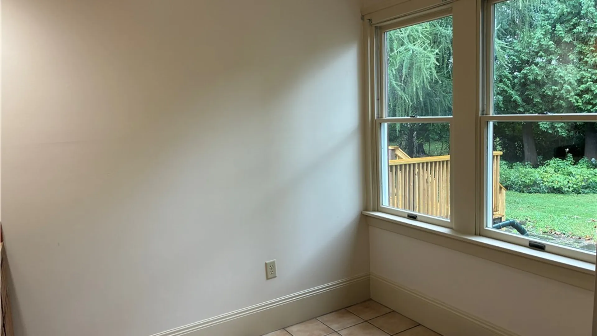Property at 960 Salt Springs Road, Syracuse, NY 13224 14