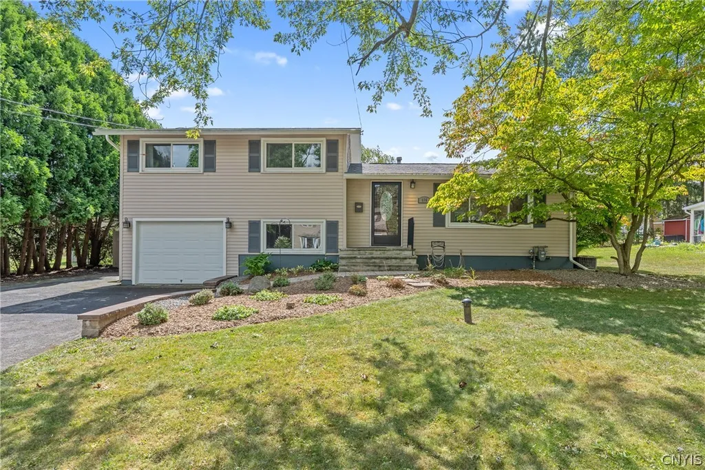 Property at 116 E Arbordale Road, Camillus, NY 13219