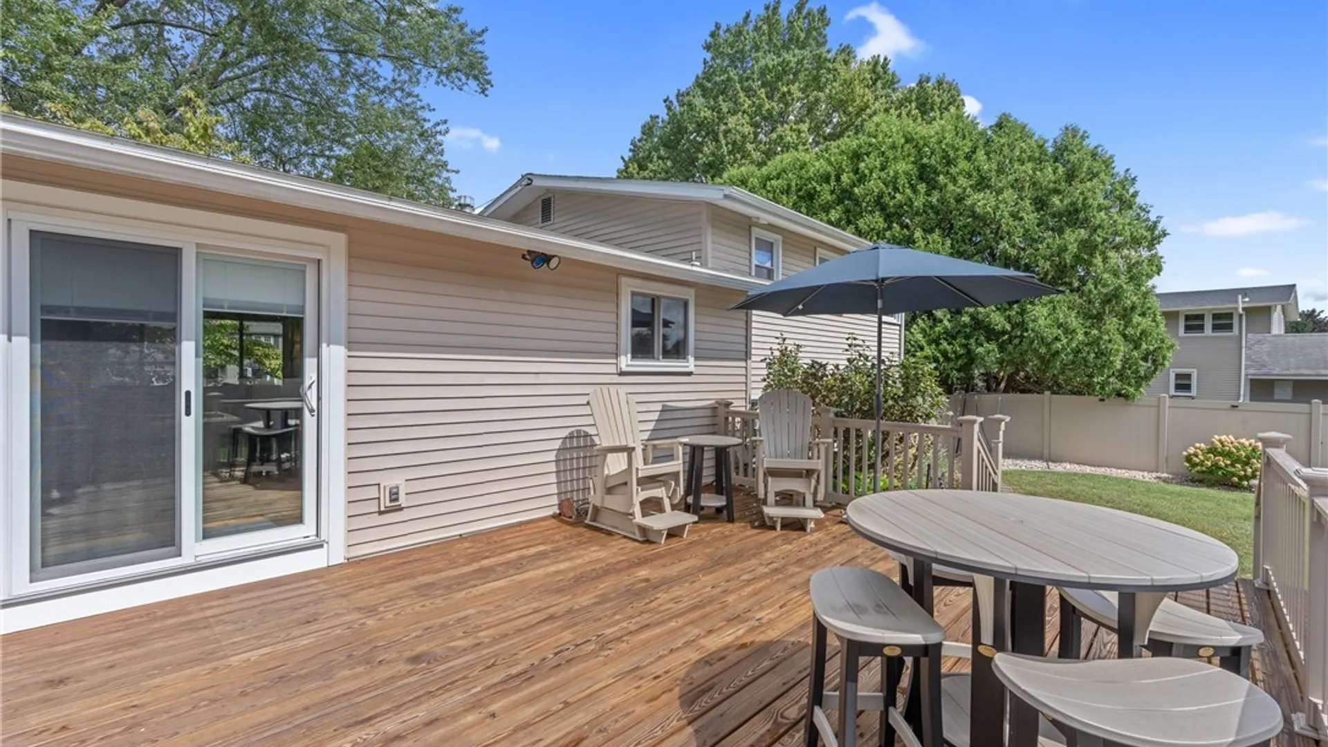 Property at 116 E Arbordale Road, Camillus, NY 13219 4