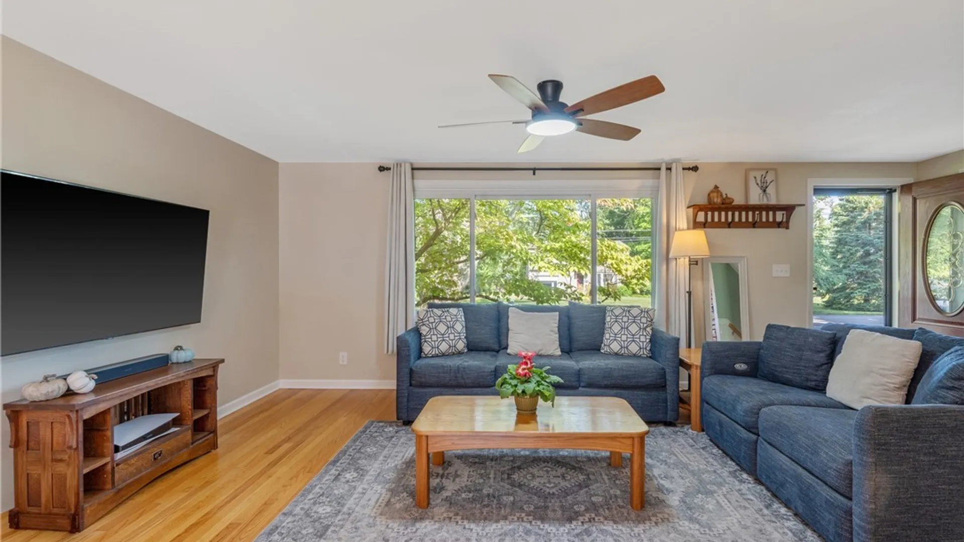 Property at 116 E Arbordale Road, Camillus, NY 13219 12